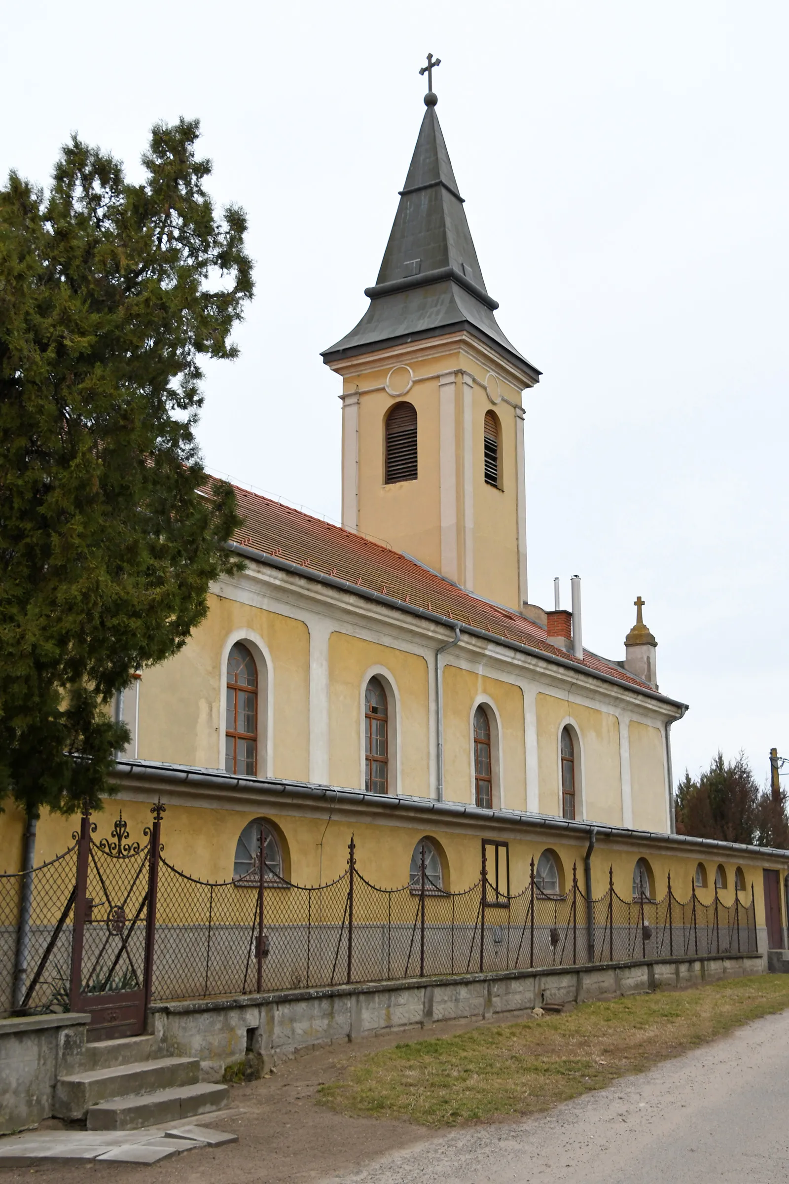 Photo showing: Saint Emeric church (Alap)