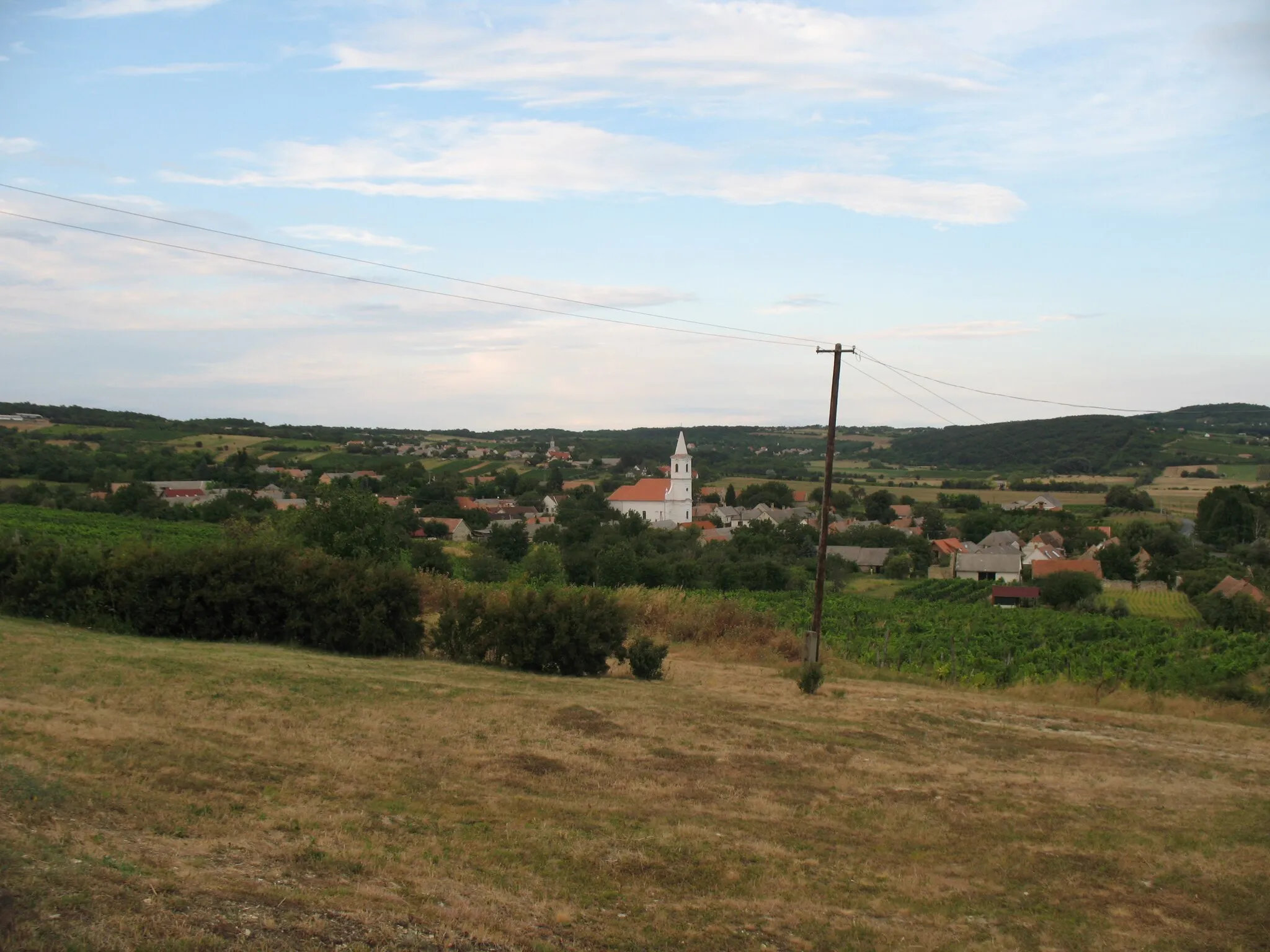 Photo showing: Balatoncsicsó látkép