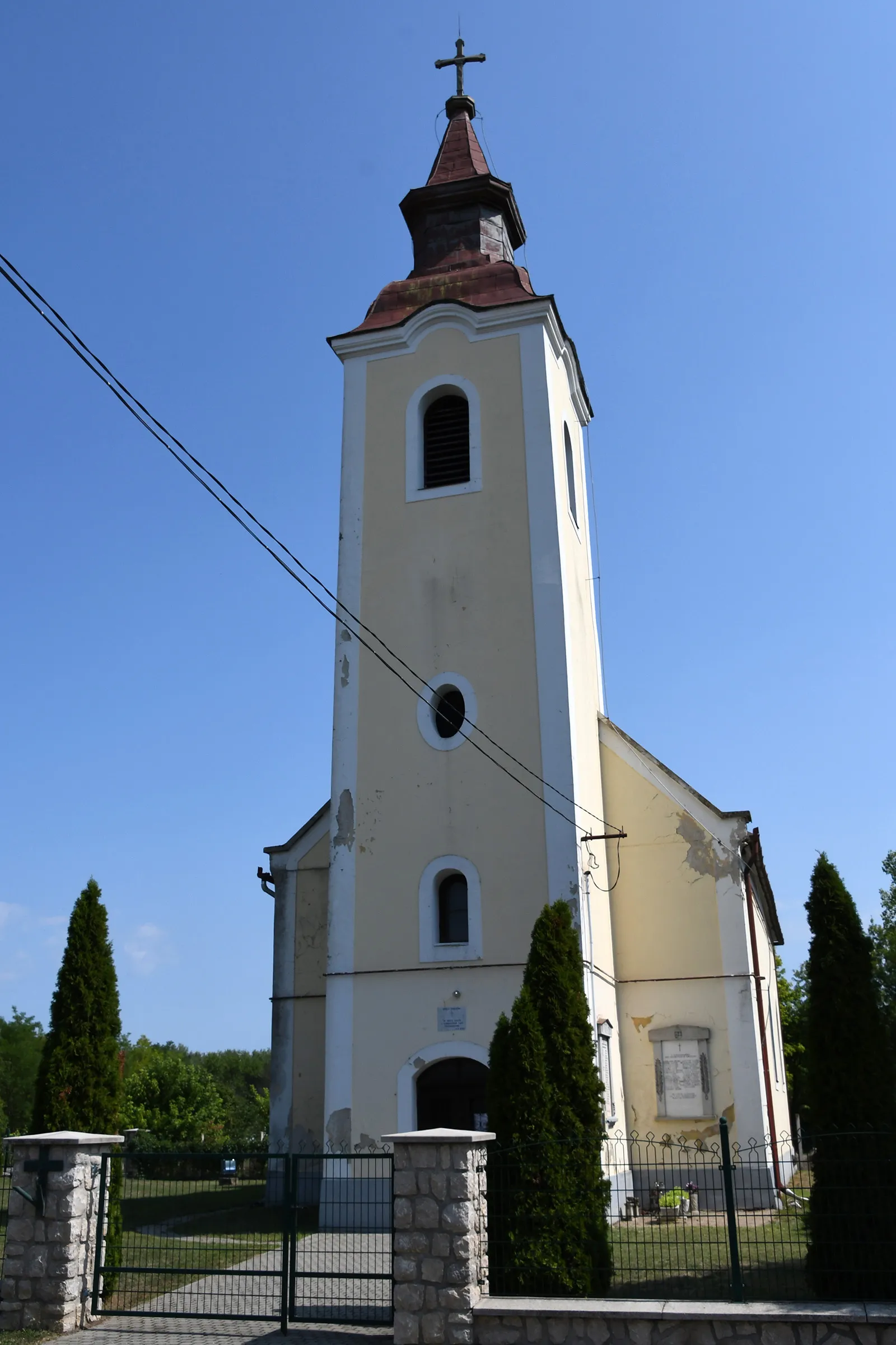 Photo showing: Roman Catholic church in Zalagyömörő, Hungary