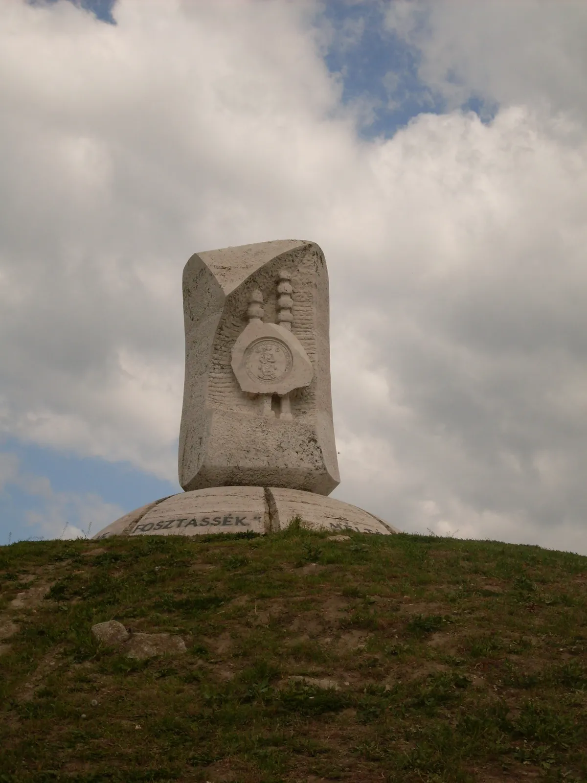 Photo showing: The memorial of the Golden Bull of 1222 issued by King Andrew II of Hungary. Székesfehérvár, Hungary