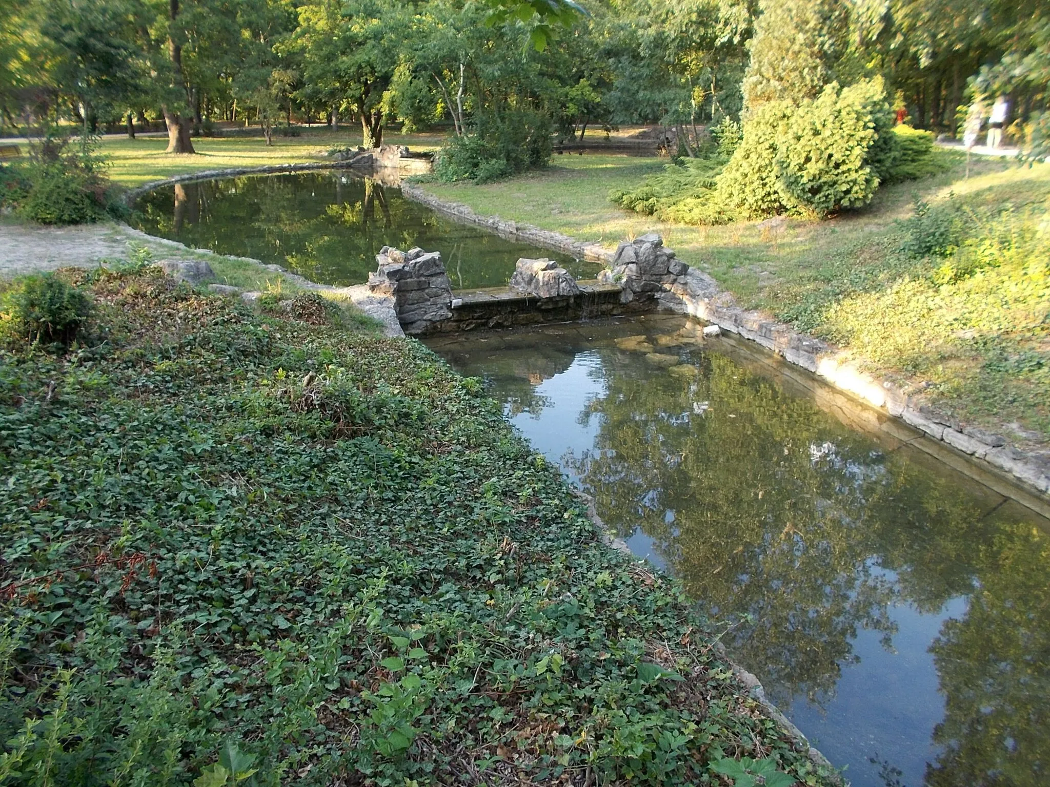 Photo showing: English Garden, Tata, Komárom-Esztergom County, Hungary