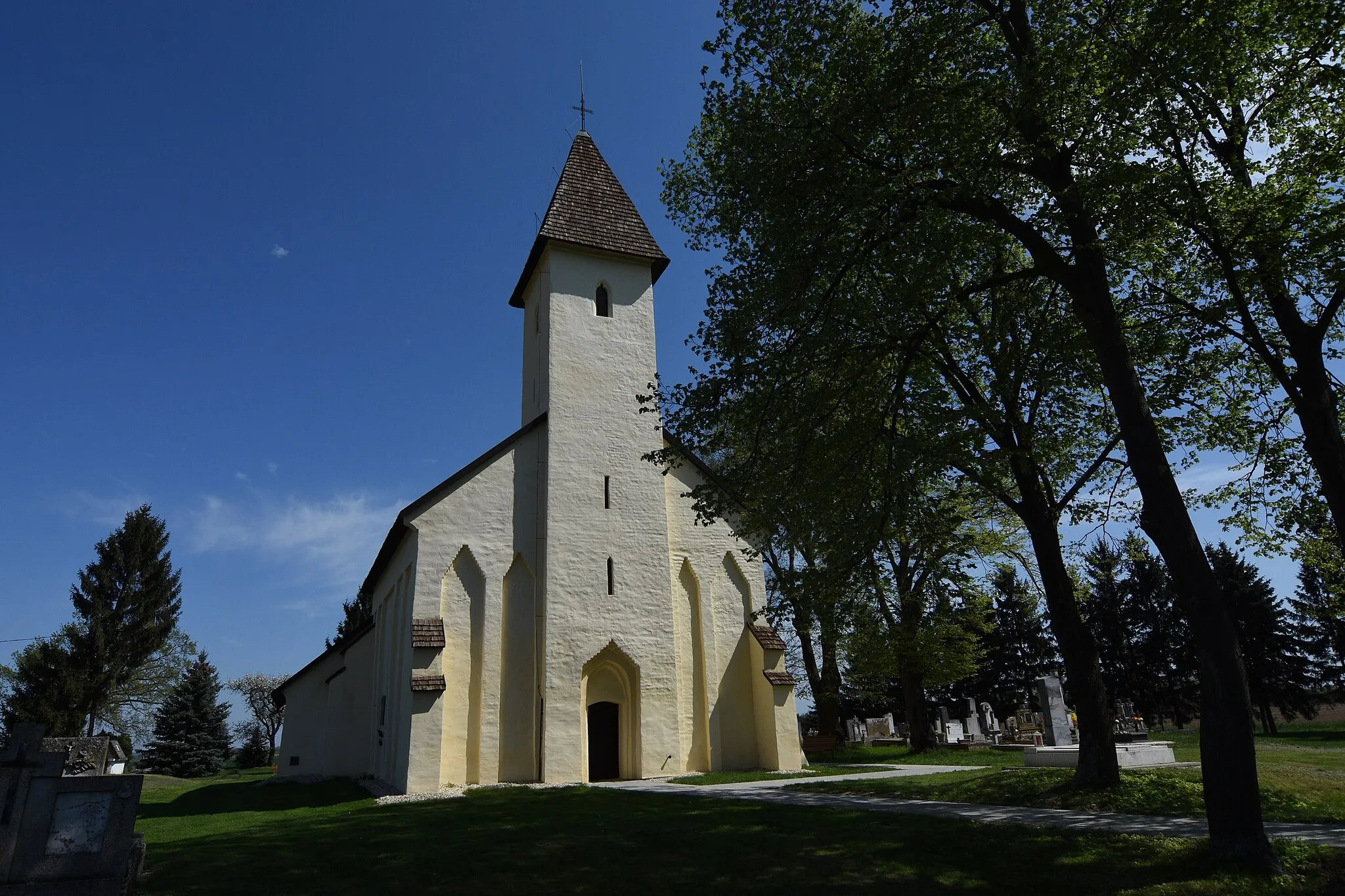 Photo showing: Roman Catholic church of Gutaháza, Rábatöttös