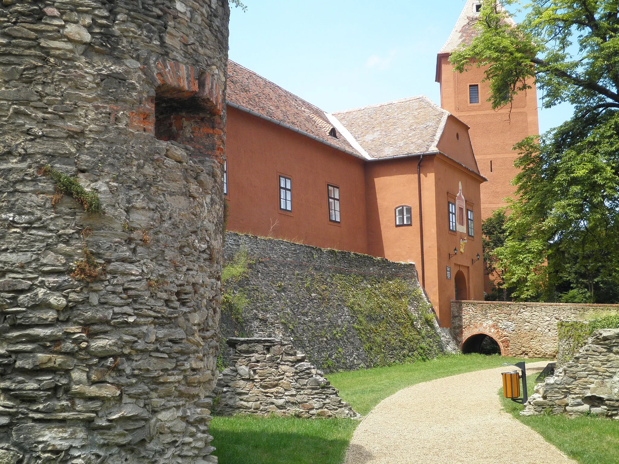 Photo showing: Walls of Castle of Kőszeg