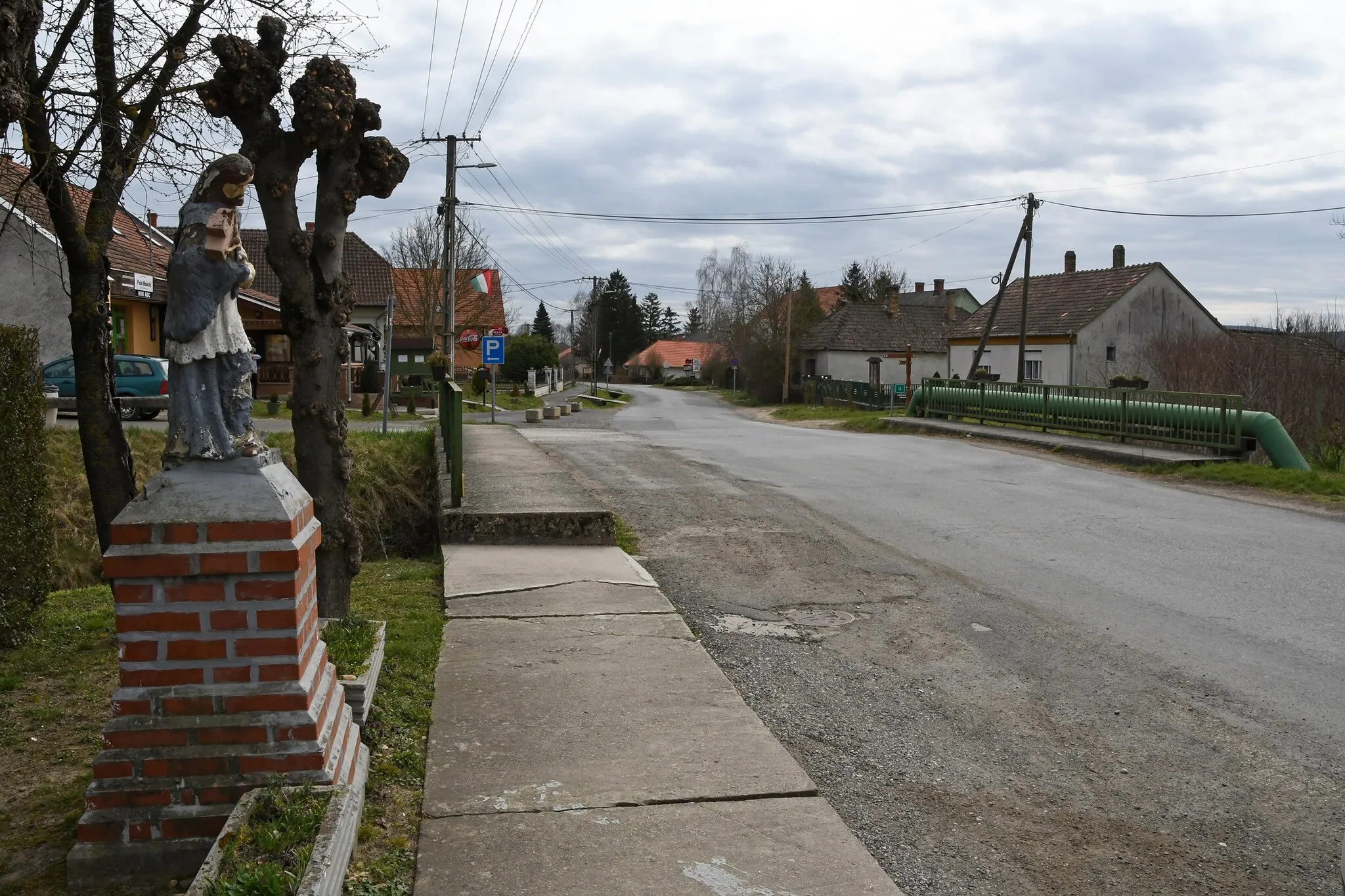 Photo showing: Statue of Saint John of Nepomuk in Kustány, Kehidakustány, Hungary