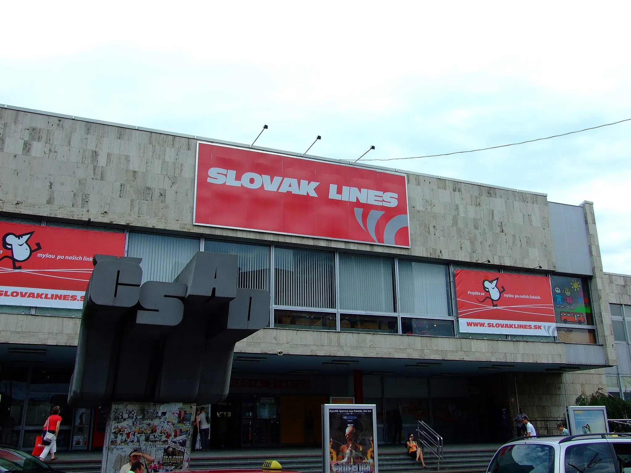 Photo showing: Main bus terminal in Bratislava