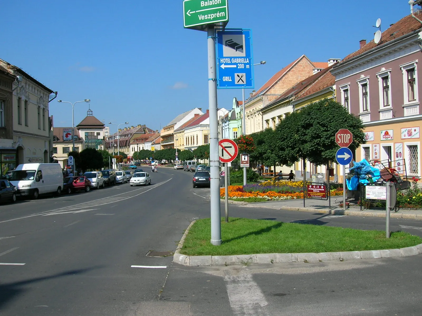 Photo showing: Downtown. Tapolca, Veszprém county, Hungary.