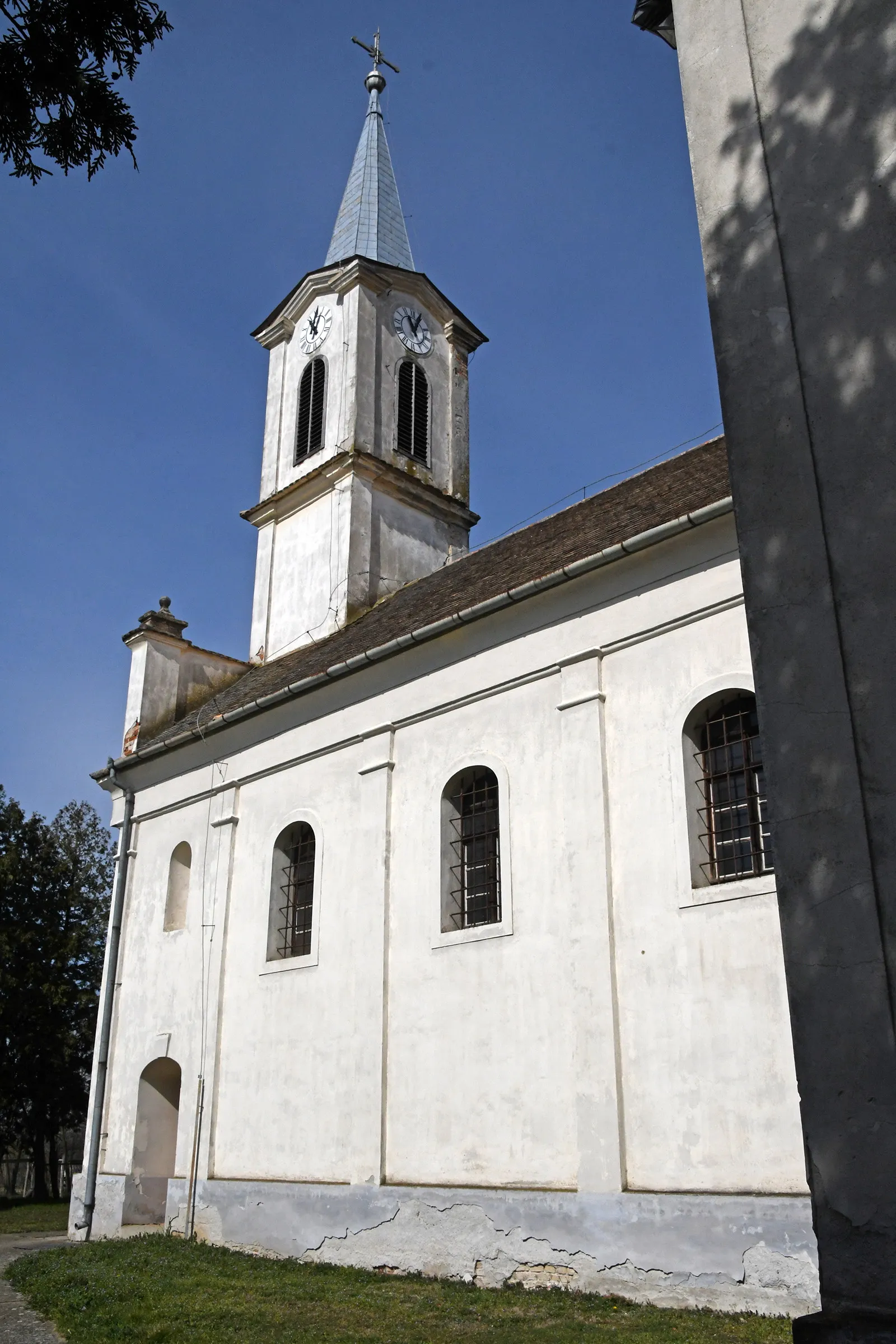 Photo showing: Roman catholic church in Szentpéterúr, Hungary