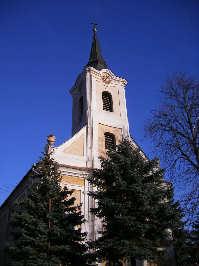 Photo showing: Bős - katolikus templom