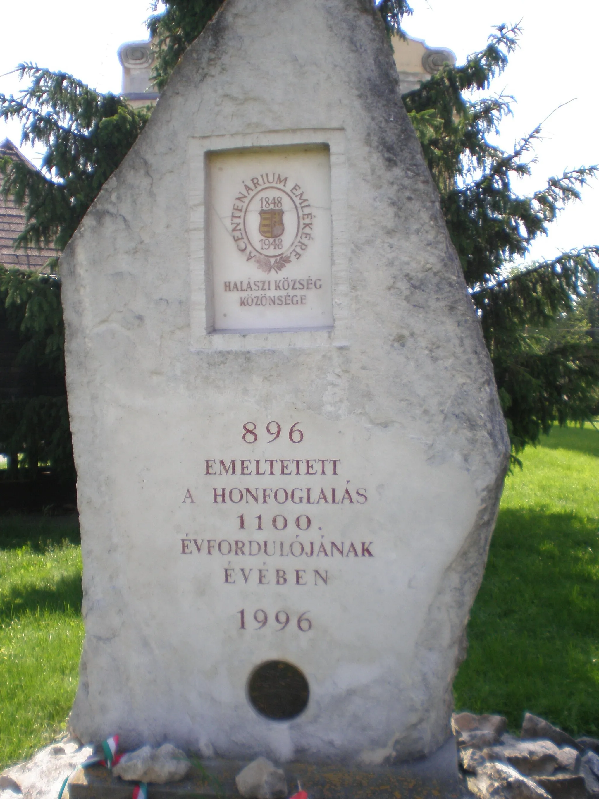 Photo showing: Honfoglalási emlékmű Halásziban (Halászi, Győr-Moson-Sopron megye, Magyarország)