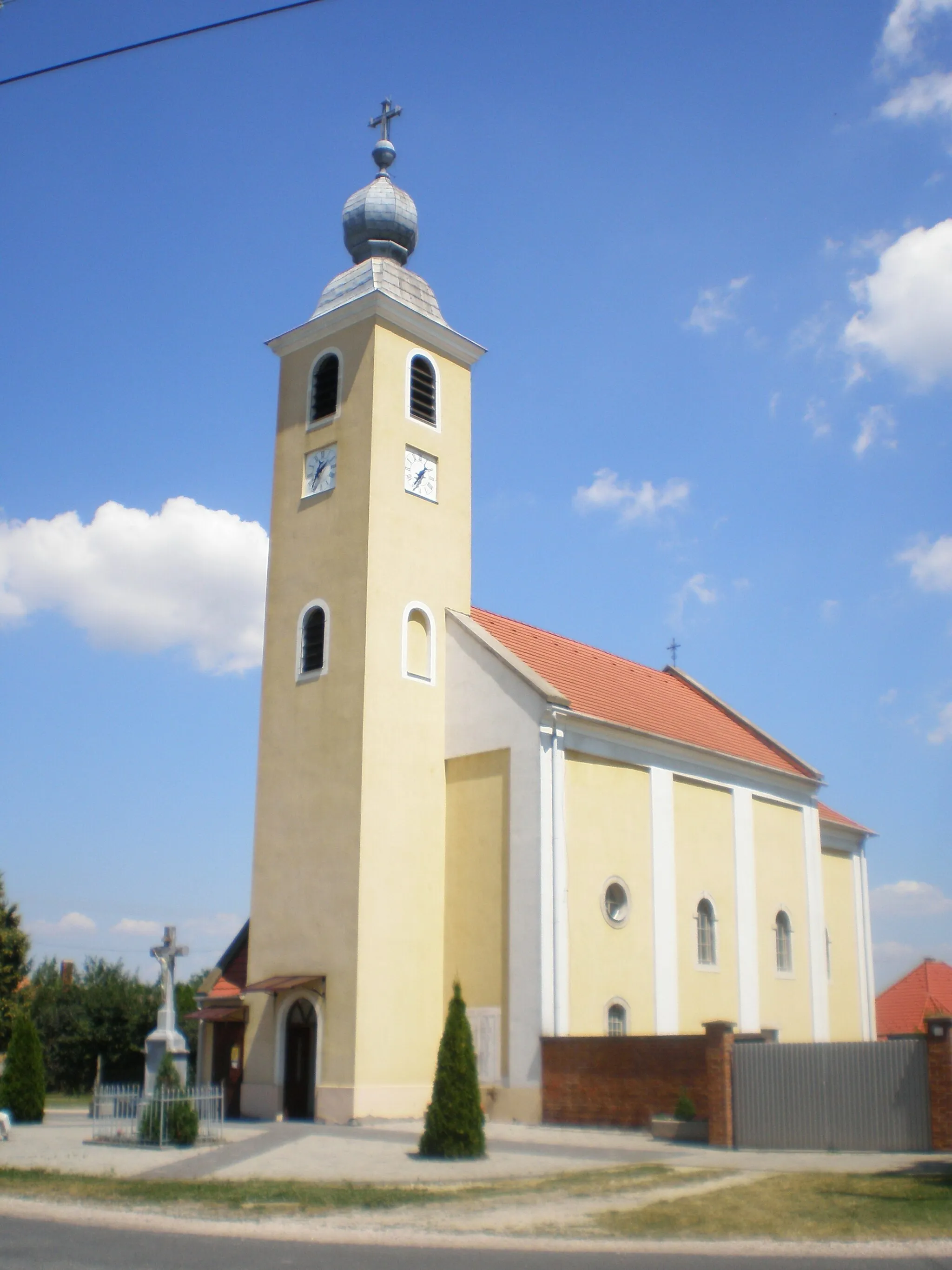 Photo showing: Catholic Church