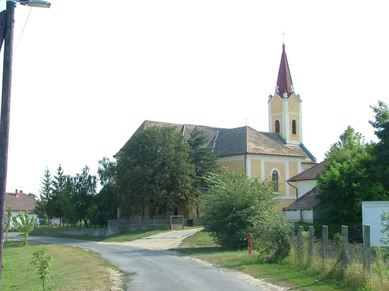 Photo showing: Roman catholic church in Koroncó