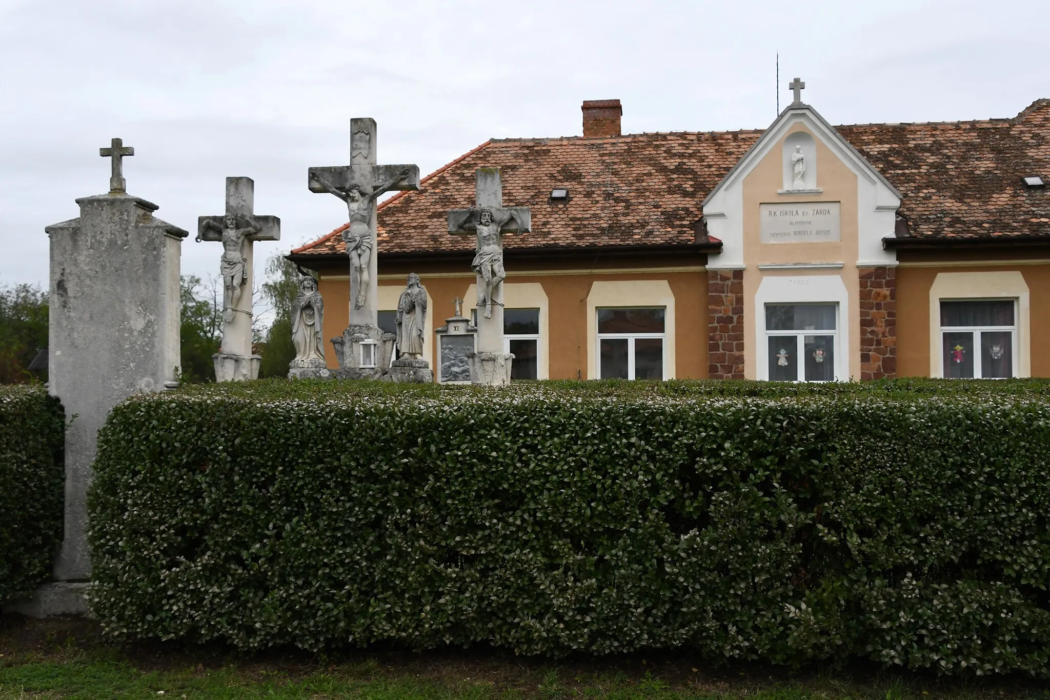 Photo showing: Calvary (Agyagosszergény)