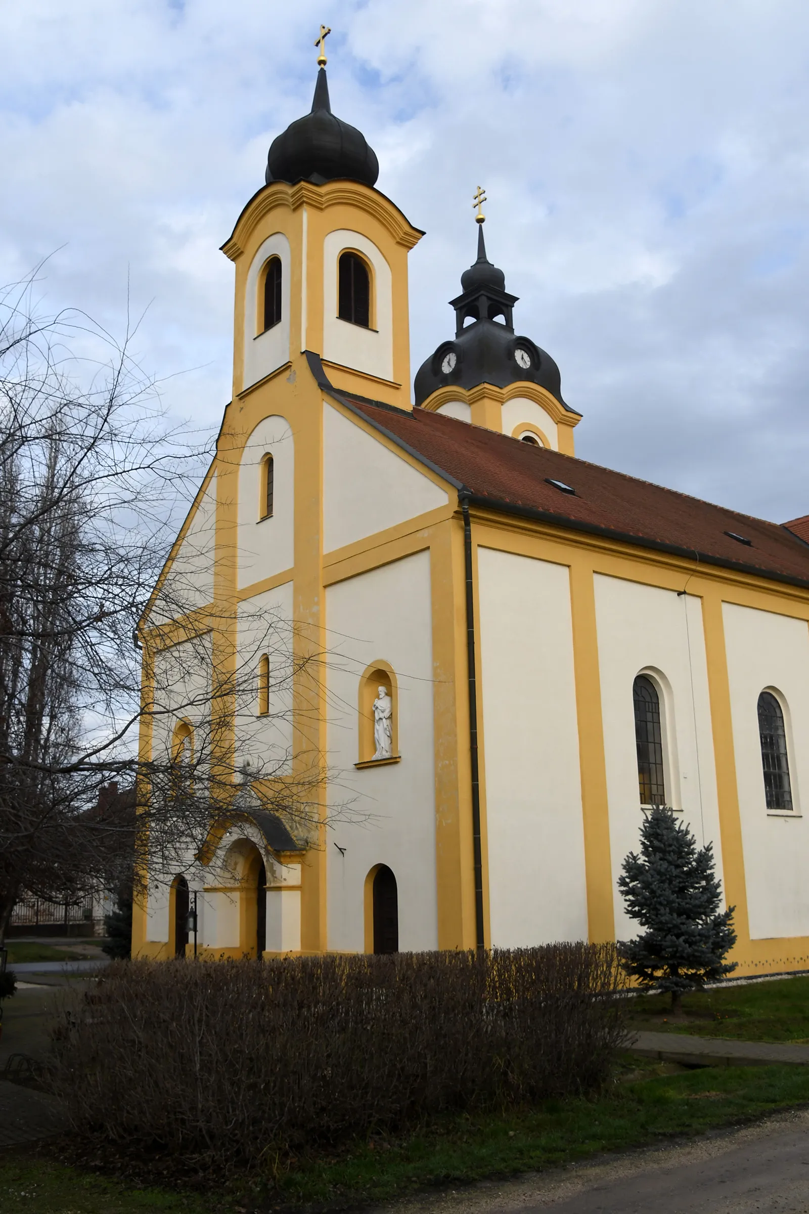 Photo showing: Roman Catholic church in Rábapordány, Hungary
