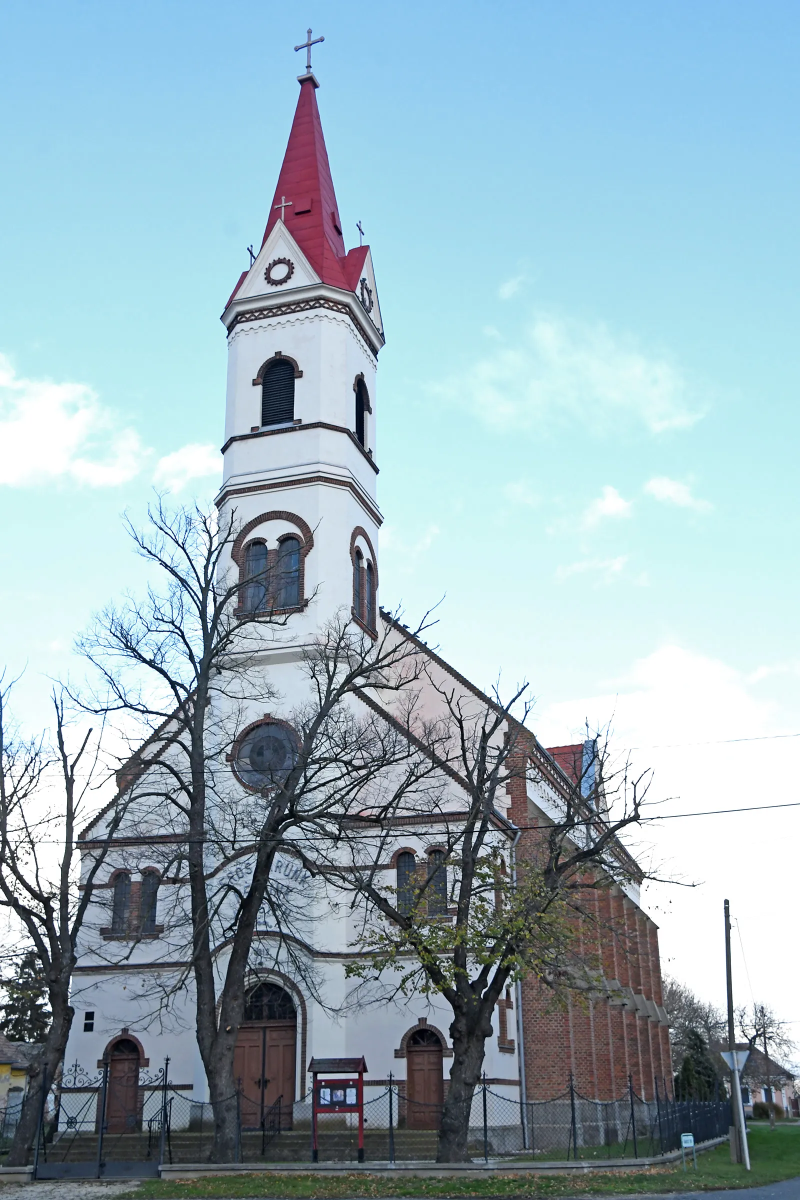 Photo showing: Lutheran Church in Vadosfa, Hungary