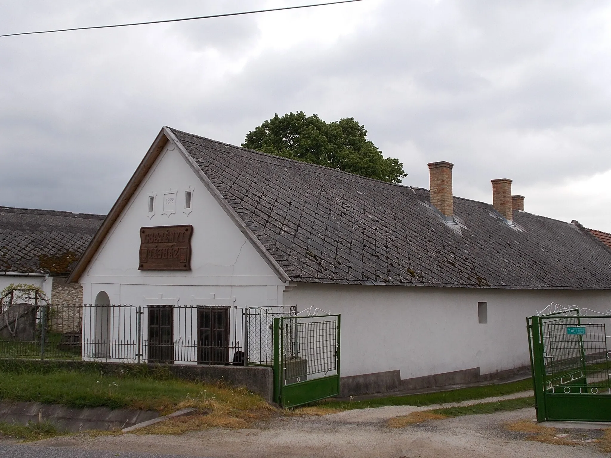 Photo showing: Csetény - tájház