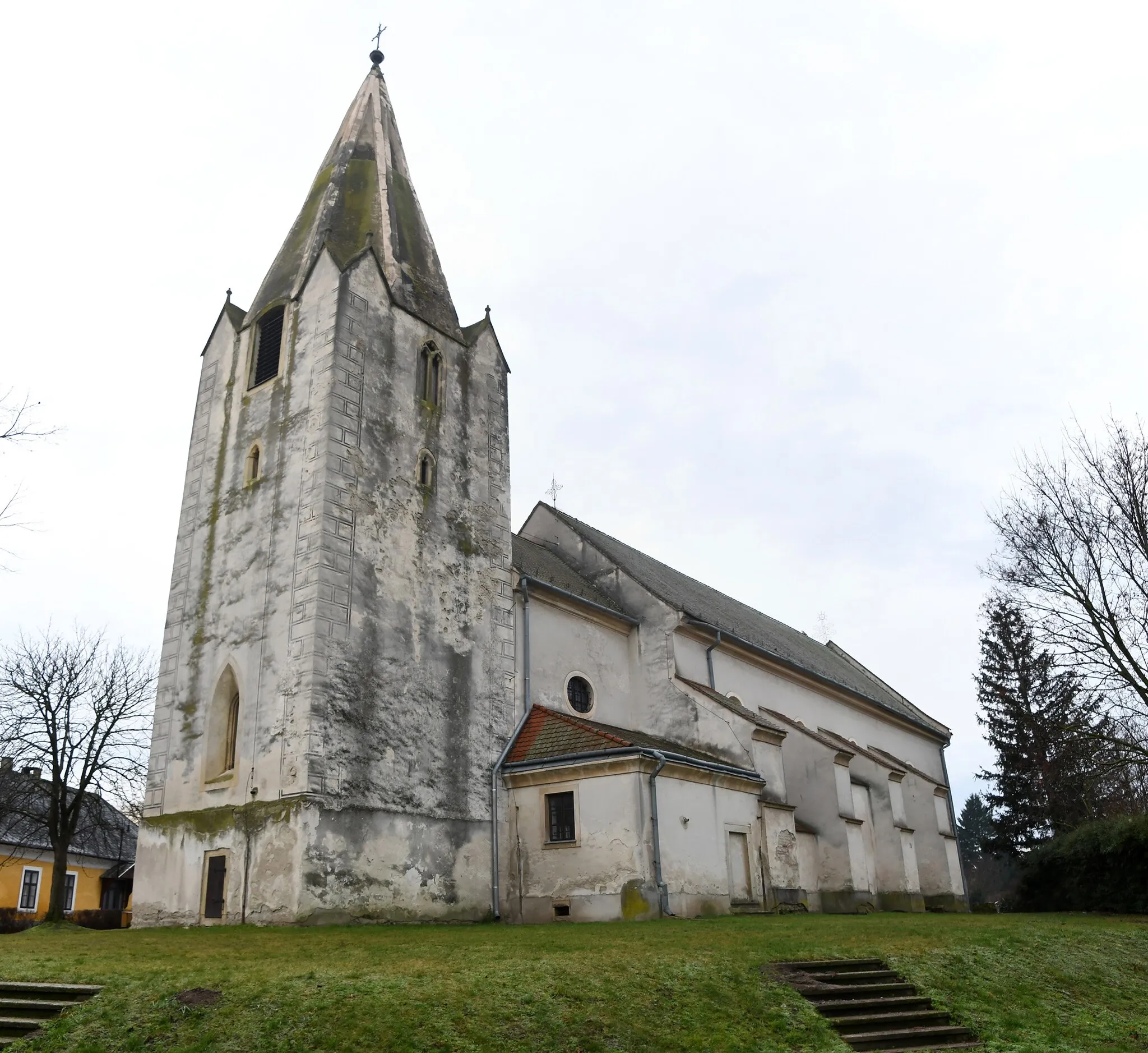 Photo showing: Saint Martin church in Rajka, Hungary