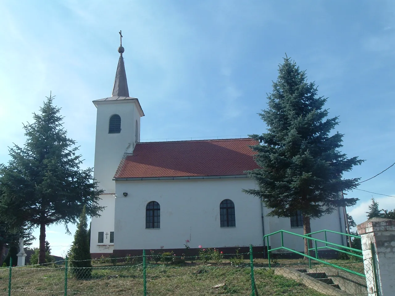 Photo showing: The Roman Catholic Church in Hegyhátszentpéter. Szent Péter és Pál római katolikus templom