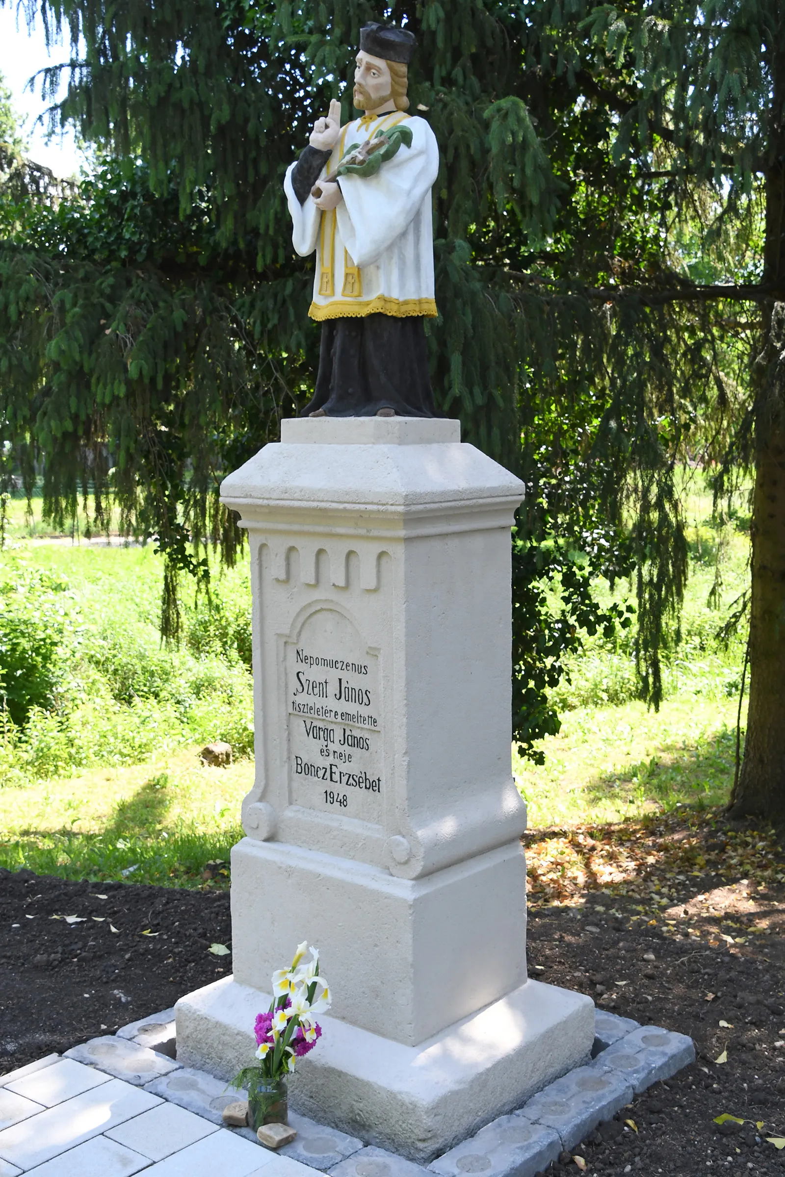Photo showing: Statue of Saint John of Nepomuk in Vép, Hungary