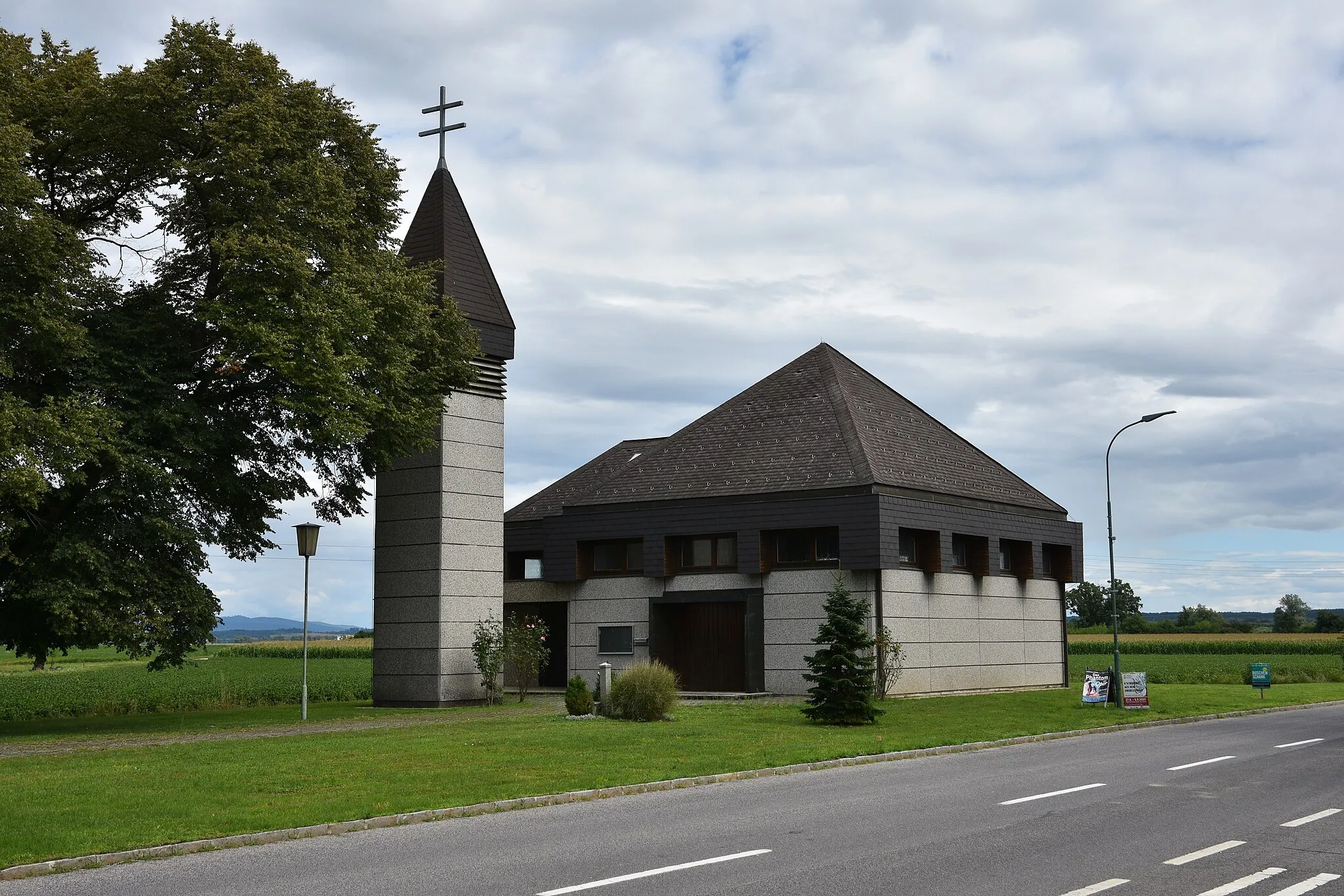 Photo showing: Church Filialkirche zum Saint Stephan, Höll