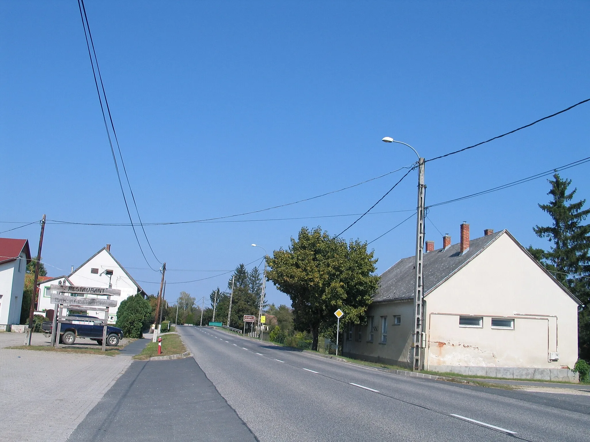 Photo showing: The route 86 in Zalabaksa village, Hungary