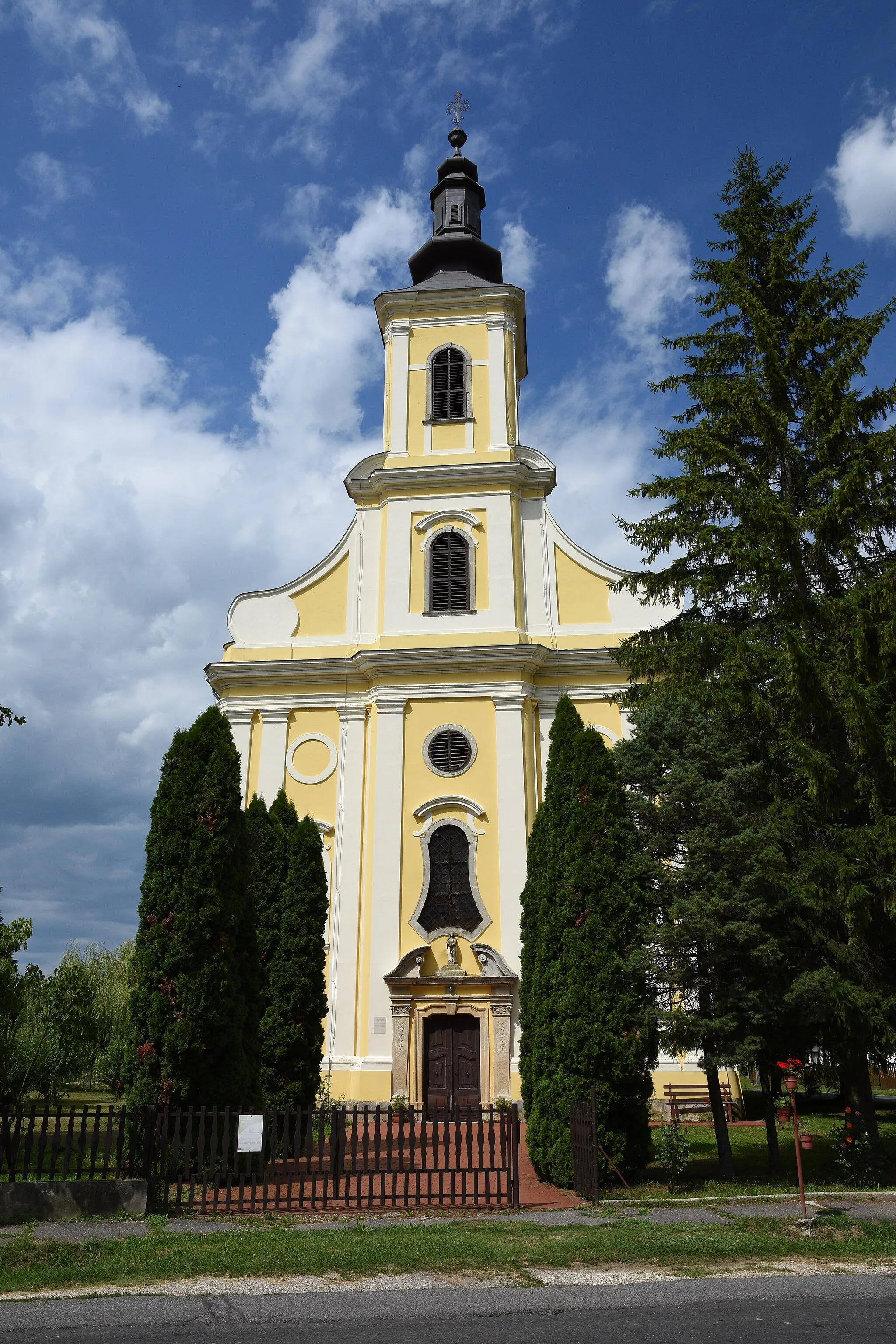 Photo showing: Church Szécsisziget