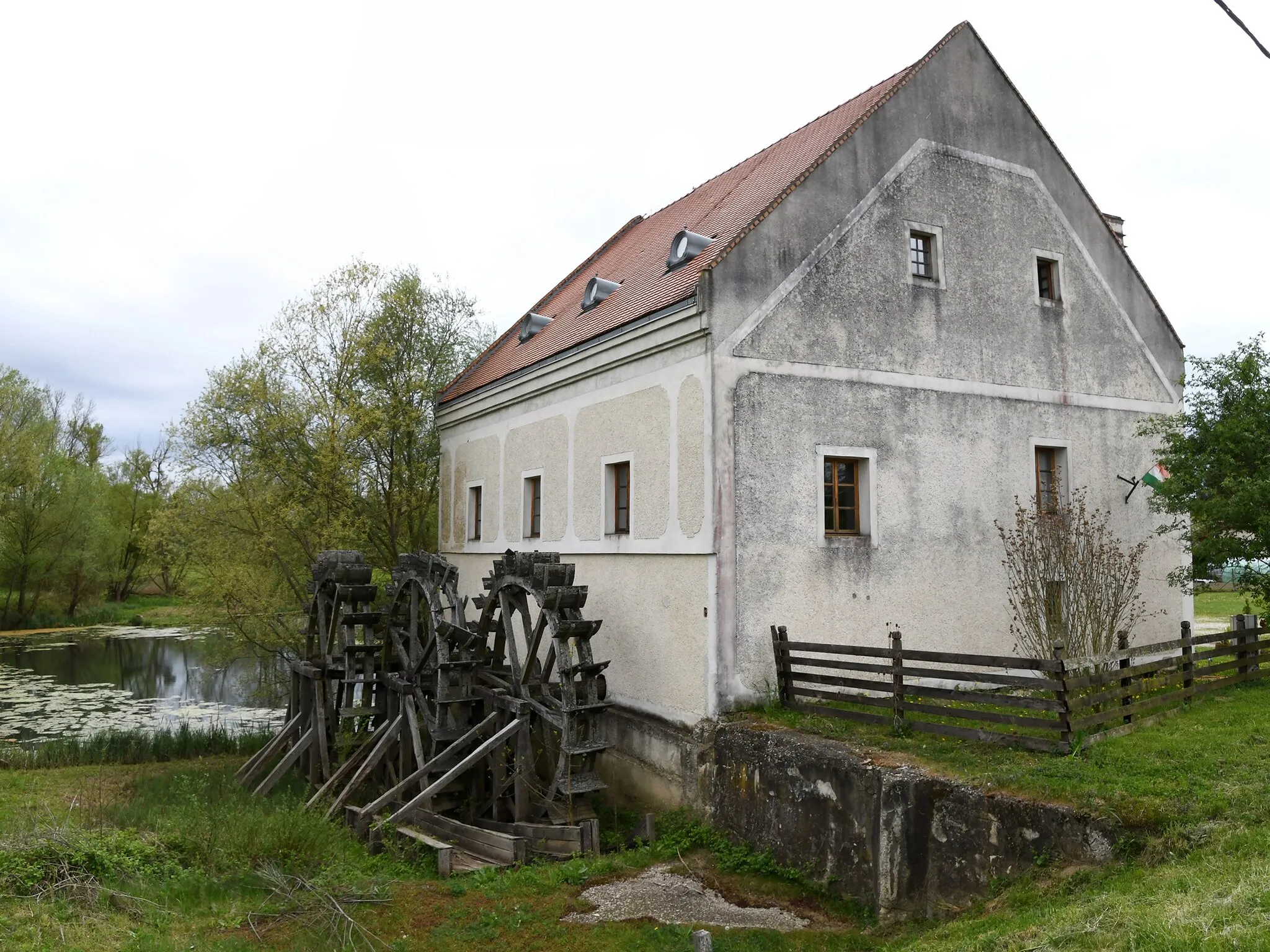 Photo showing: Watermill in Szécsisziget, Hungary