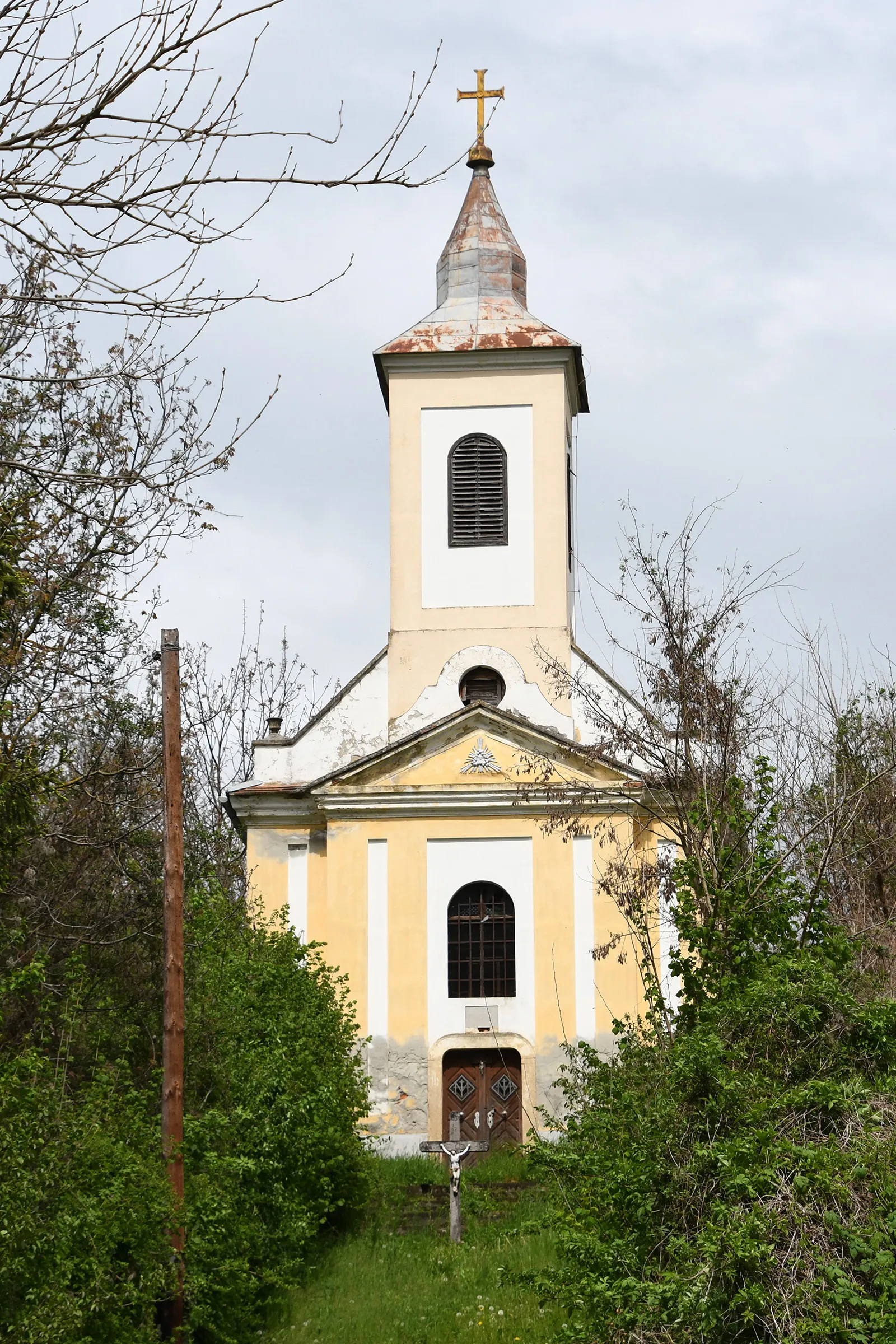 Photo showing: Saint John of Nepomuk chapel in Vörcsök, Csörnyeföld, Hungary