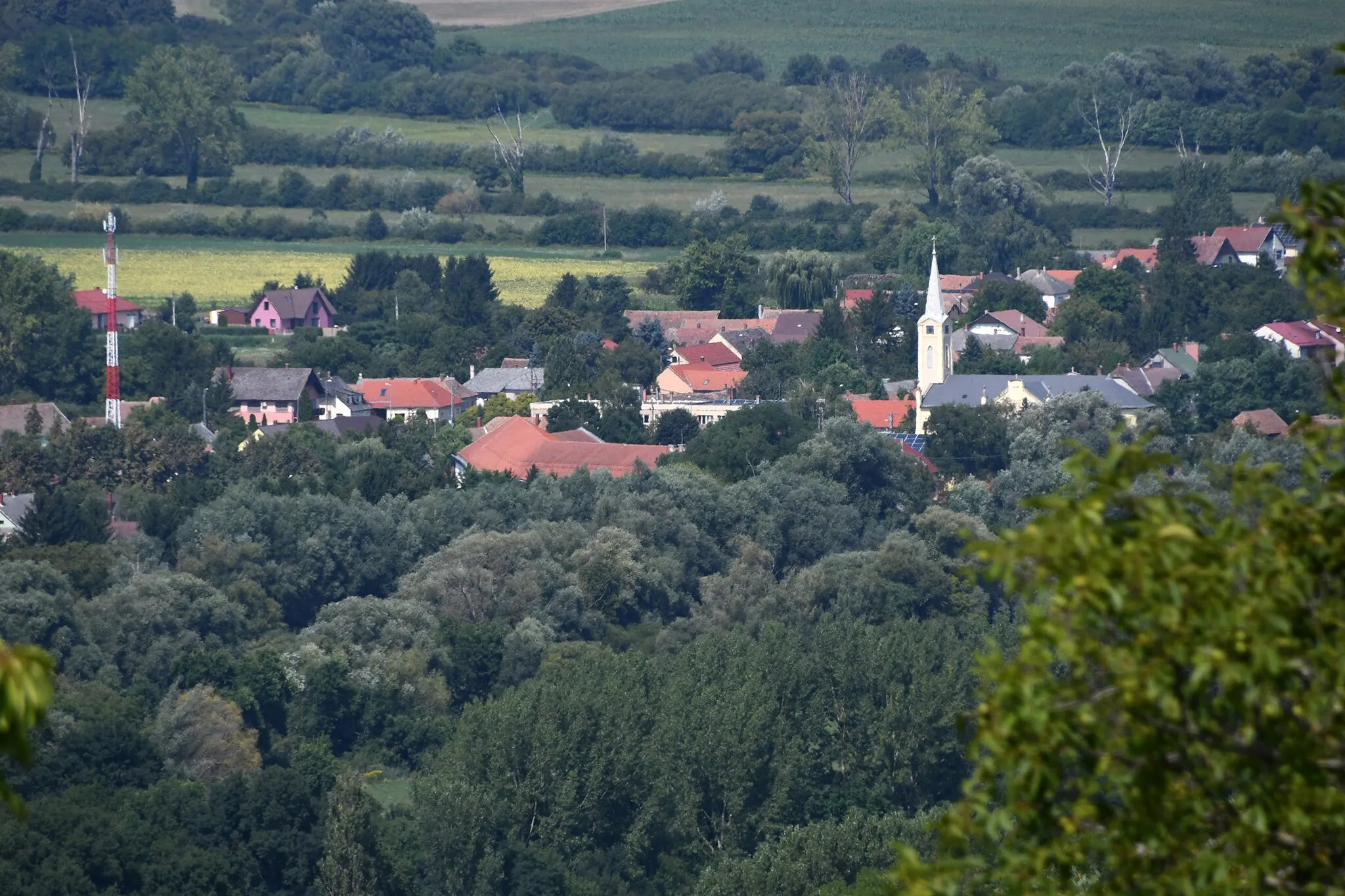 Photo showing: View of Pókaszepetk from Kemend