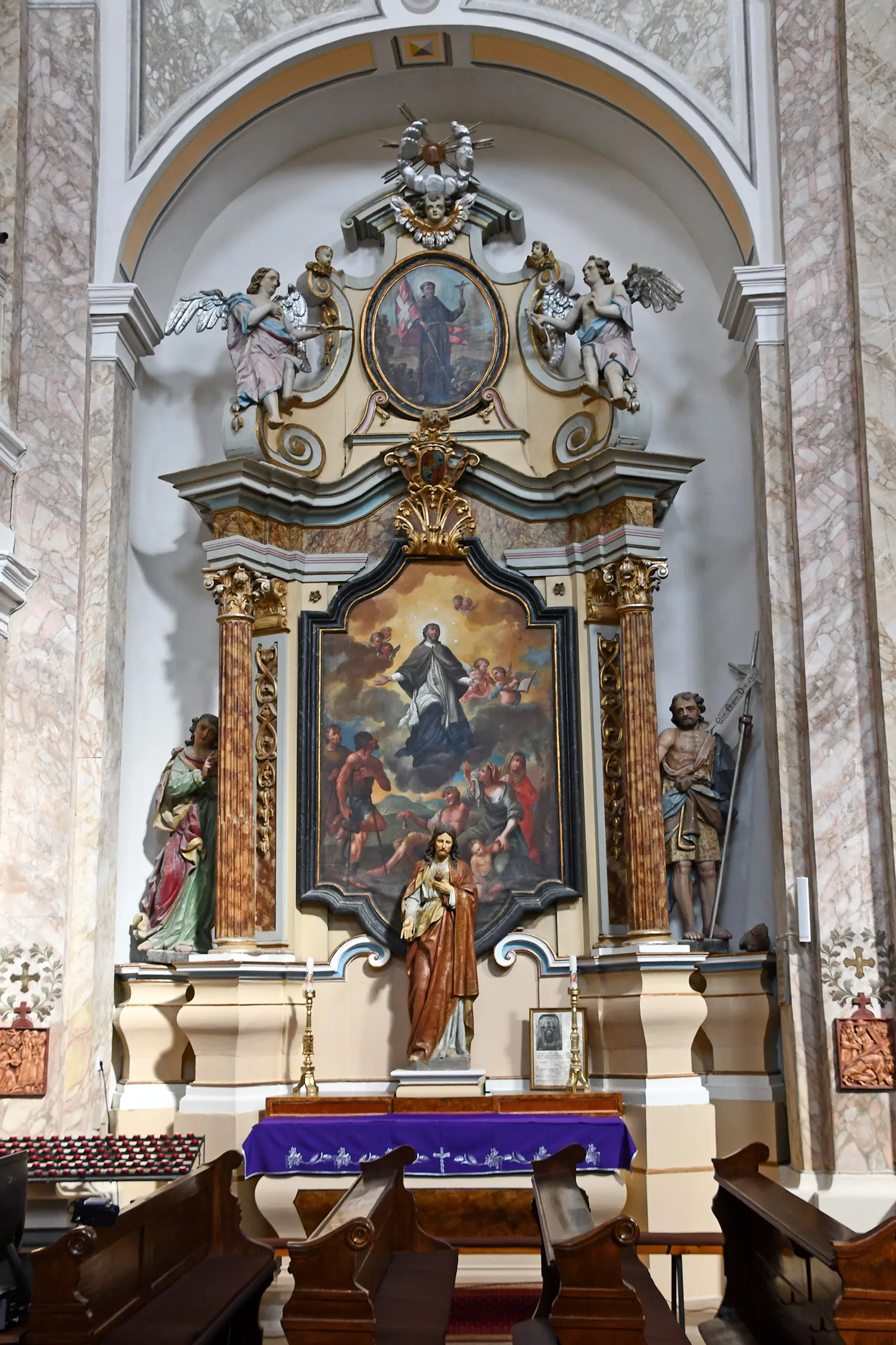 Photo showing: Altar of Saint John of Nepomuk in the Roman Catholic church of Búcsúszentlászló, Hungary