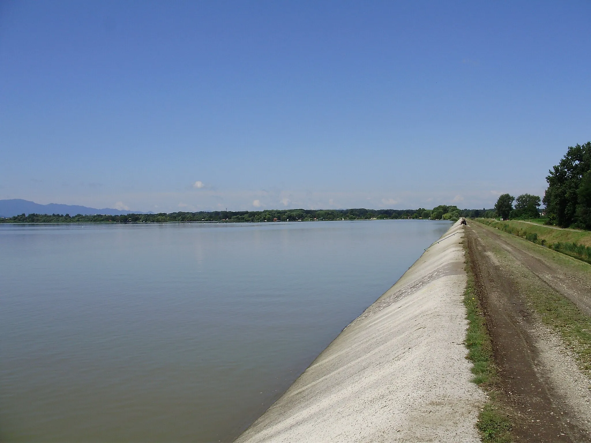 Photo showing: Drava jezero