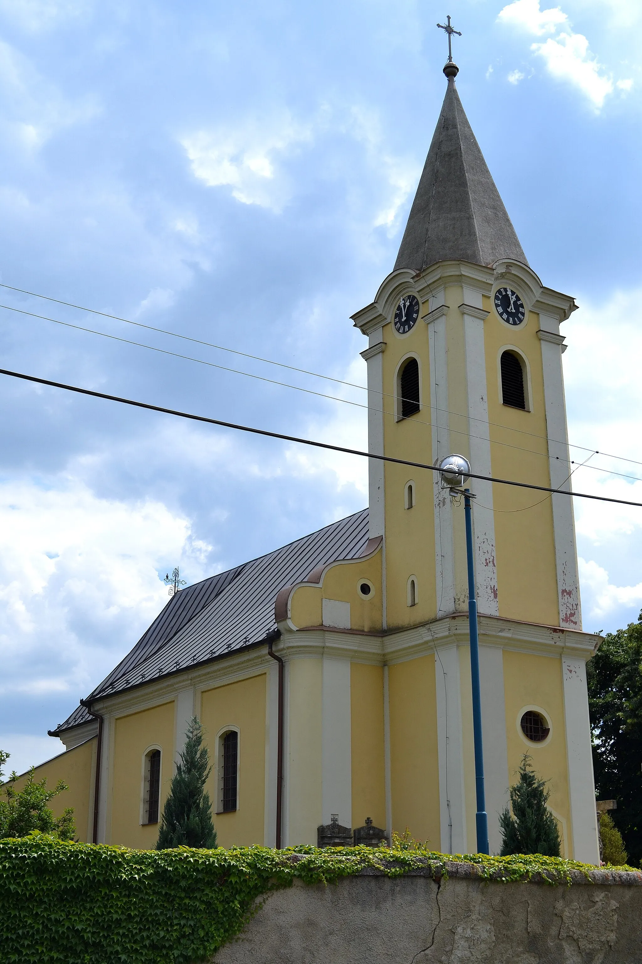 Photo showing: This media shows the protected monument with the number 105-698/0 CHMSK/105-698/0,CHMSK/105-698(other) in the Slovak Republic.