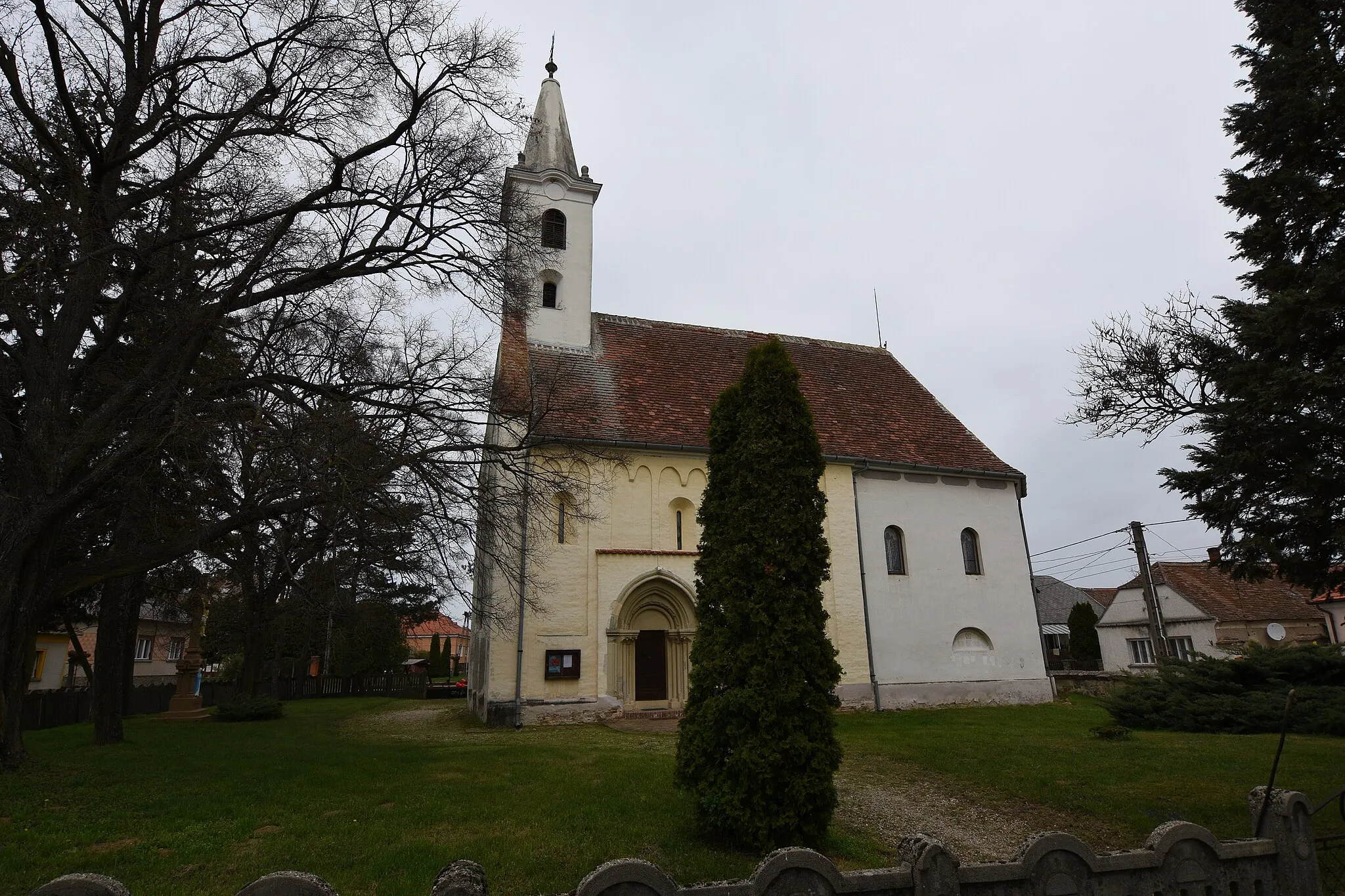 Photo showing: Roman Catholic Church in Meszlen