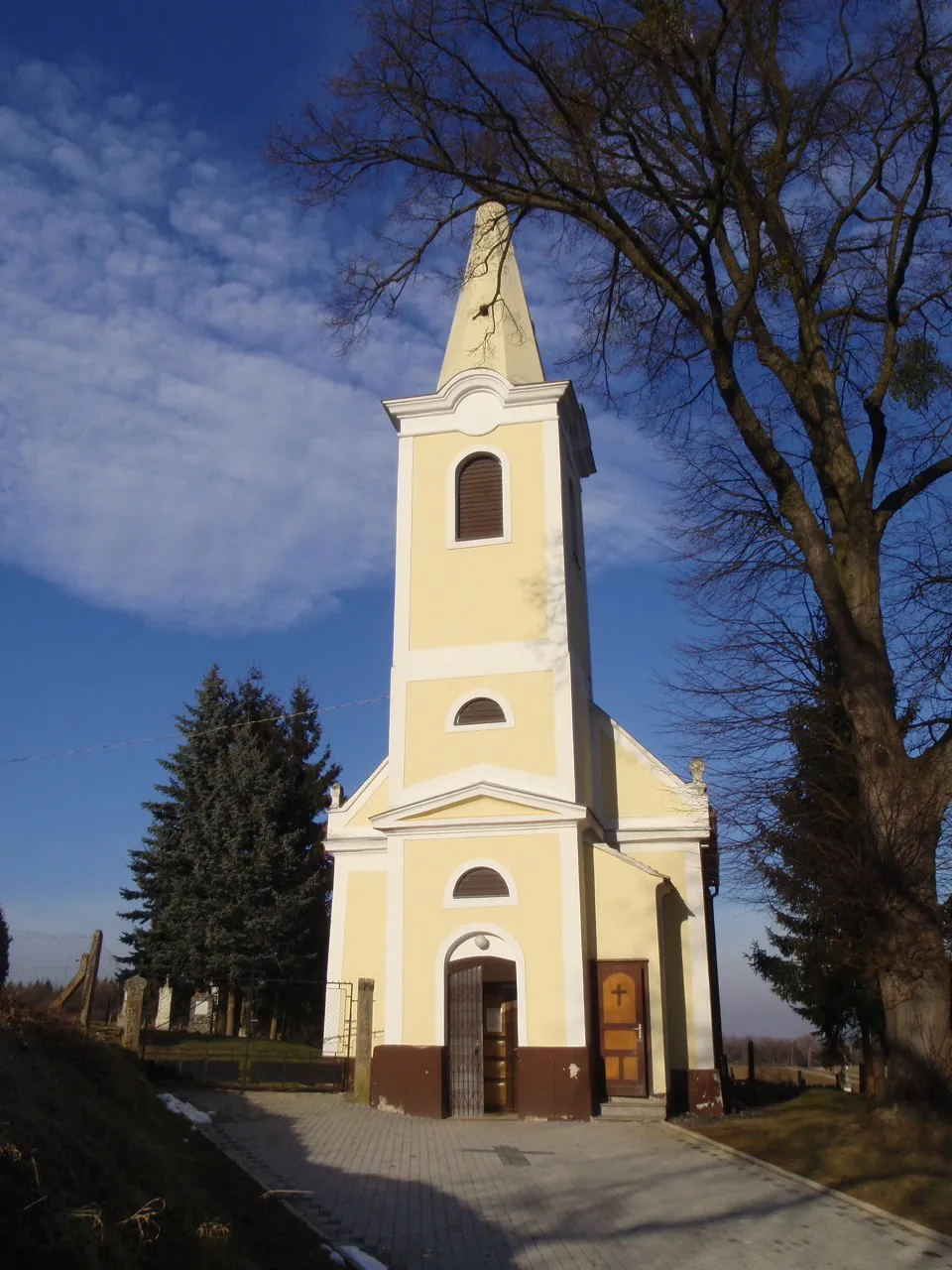 Photo showing: Pfarrkirche 'St. Martin' in Ólmod