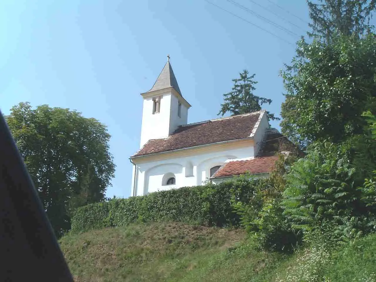 Photo showing: The church of Hegyhátszentjakab, Hungary.