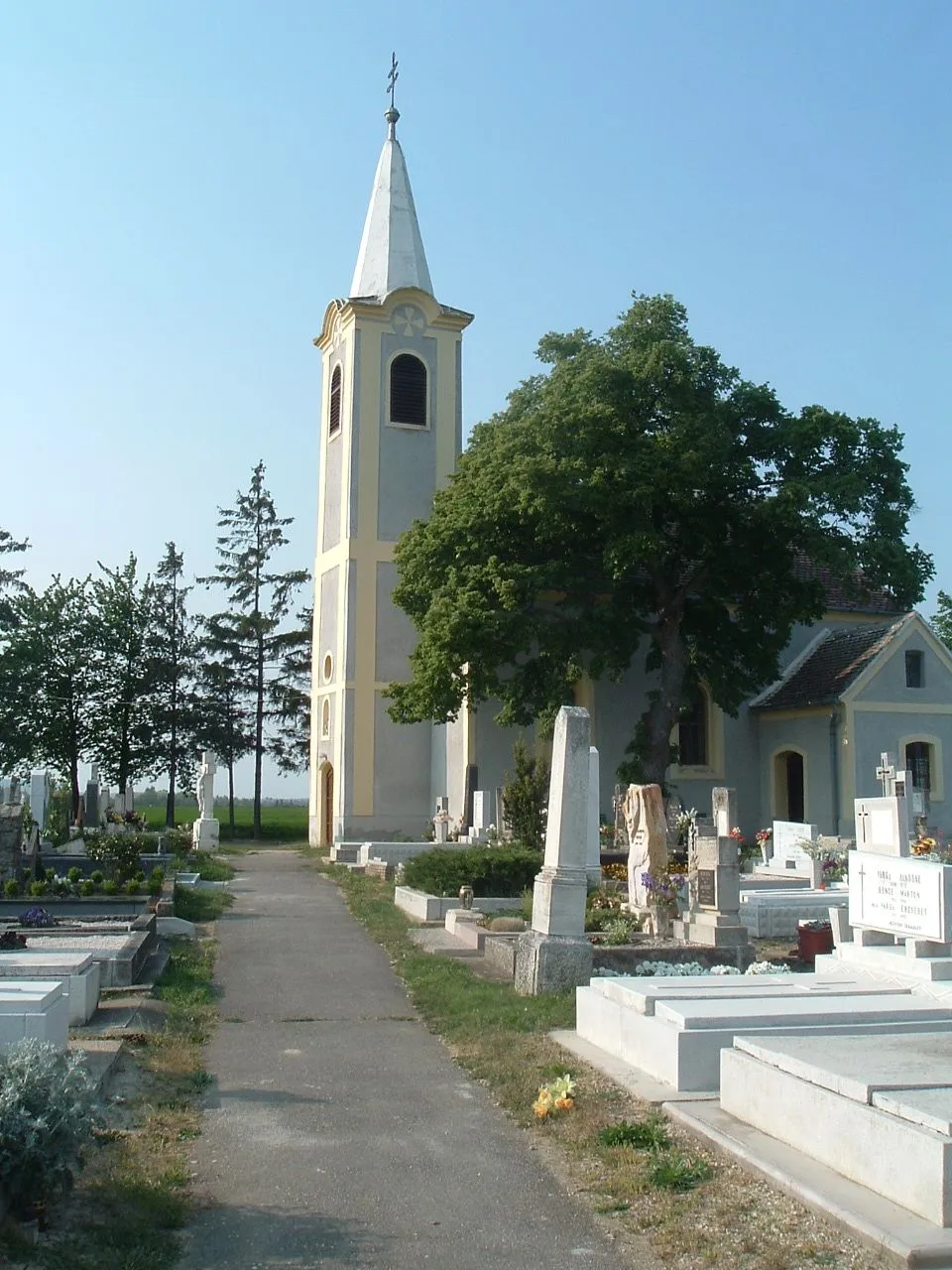 Photo showing: Lukácsháza, Nagycsömötei Szent Rókus és Sebestyén temetőkápolna