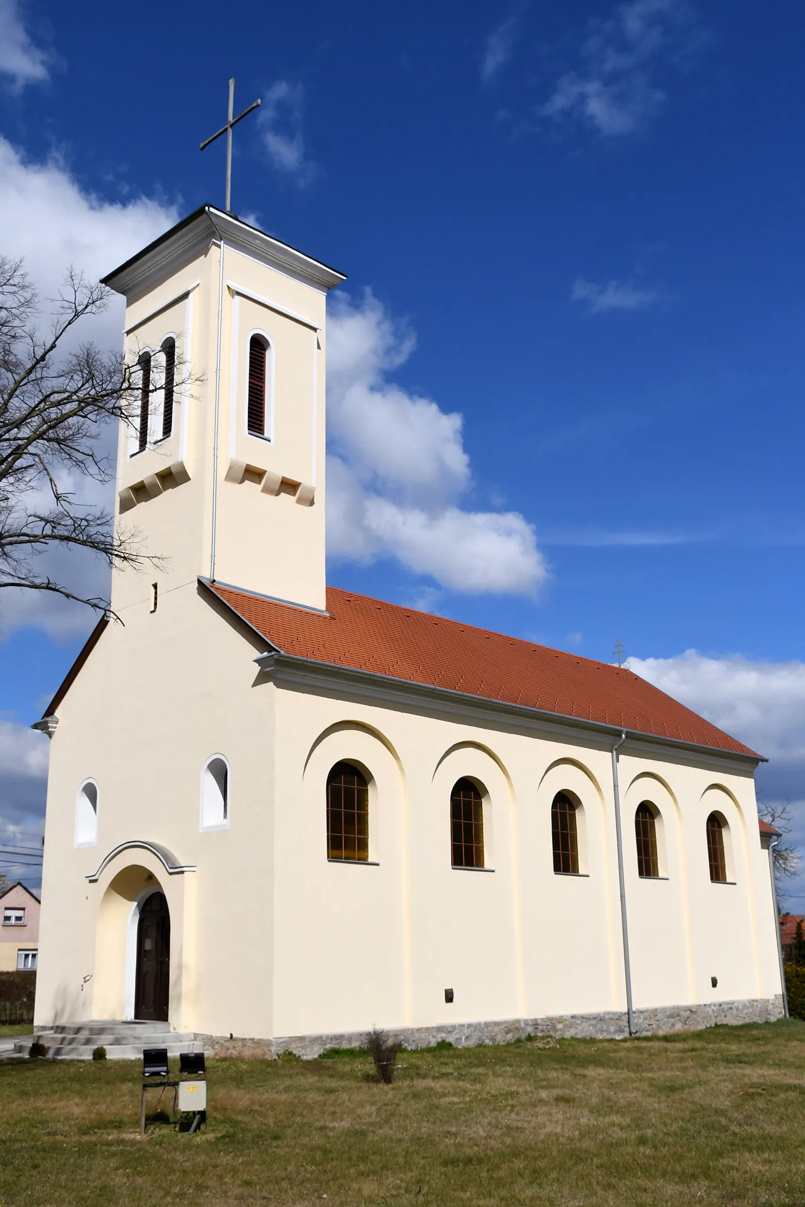Photo showing: Roman Catholic Church in Vassurány