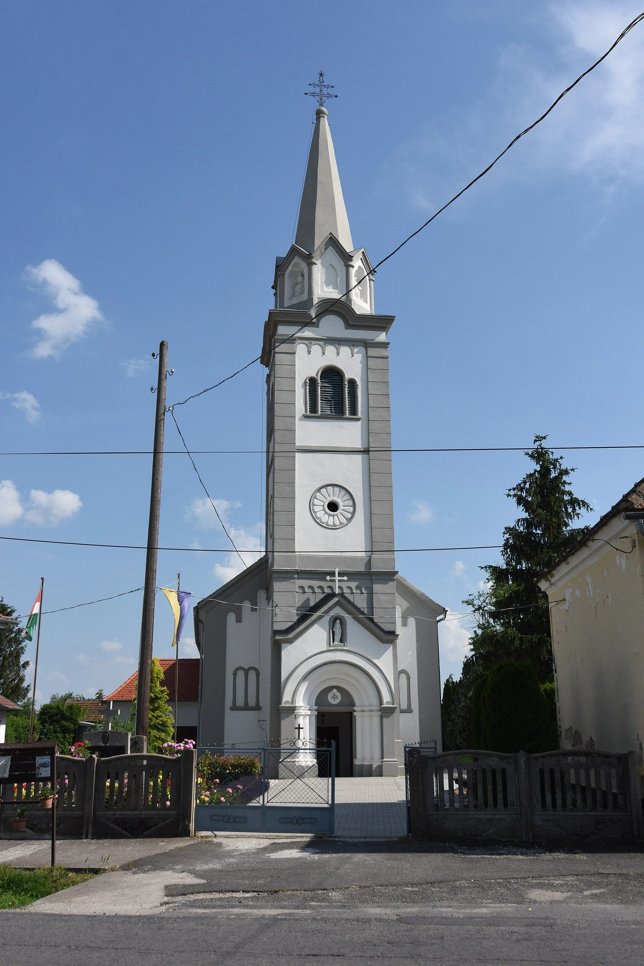 Photo showing: Church of the Nativity of the Virgin Mary in Lócs