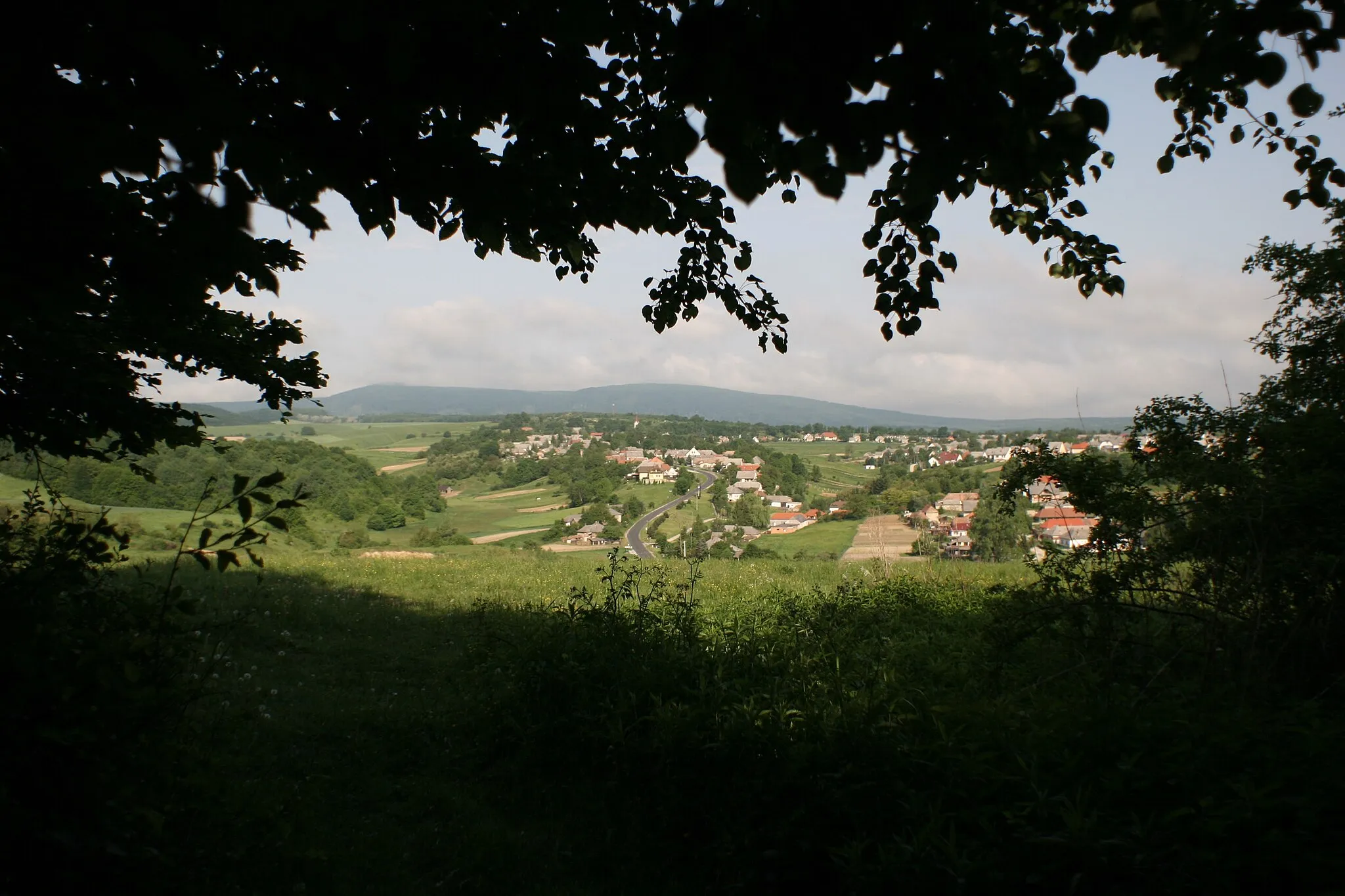 Photo showing: View of Borzavár from the forest, Hungary