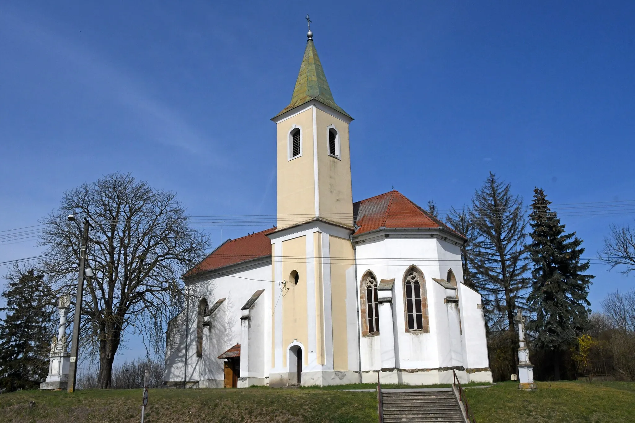 Photo showing: Roman Catholic church in Zalaszentmihály, Hungary