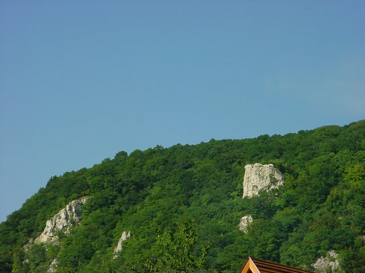 Photo showing: Klastrompuszta, Kémény-szikla