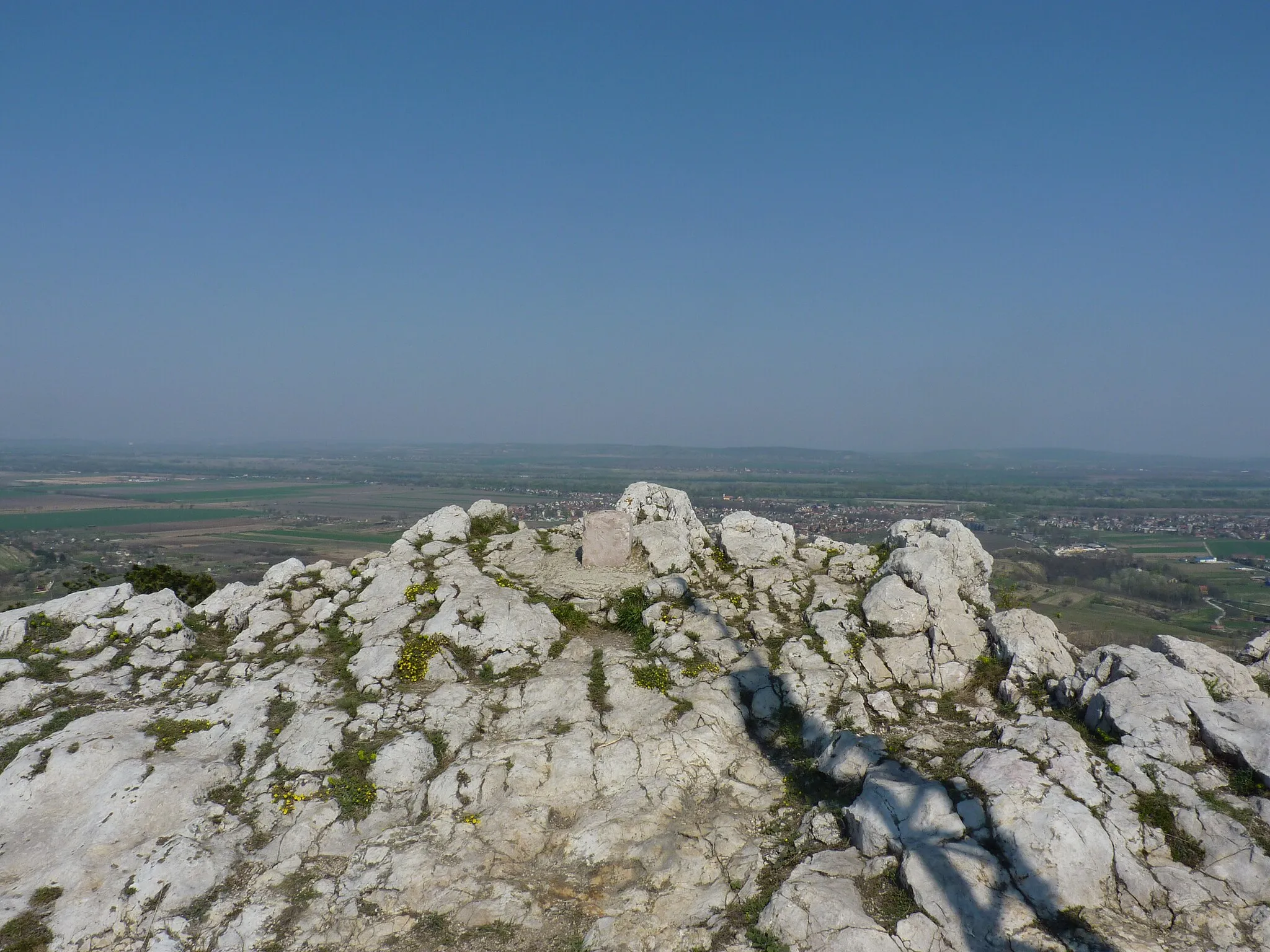 Photo showing: Peak of Hegyes-kő