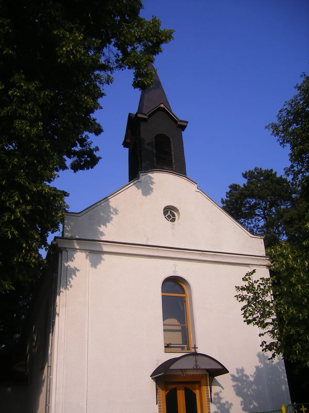 Photo showing: Kóvár - katolikus templom