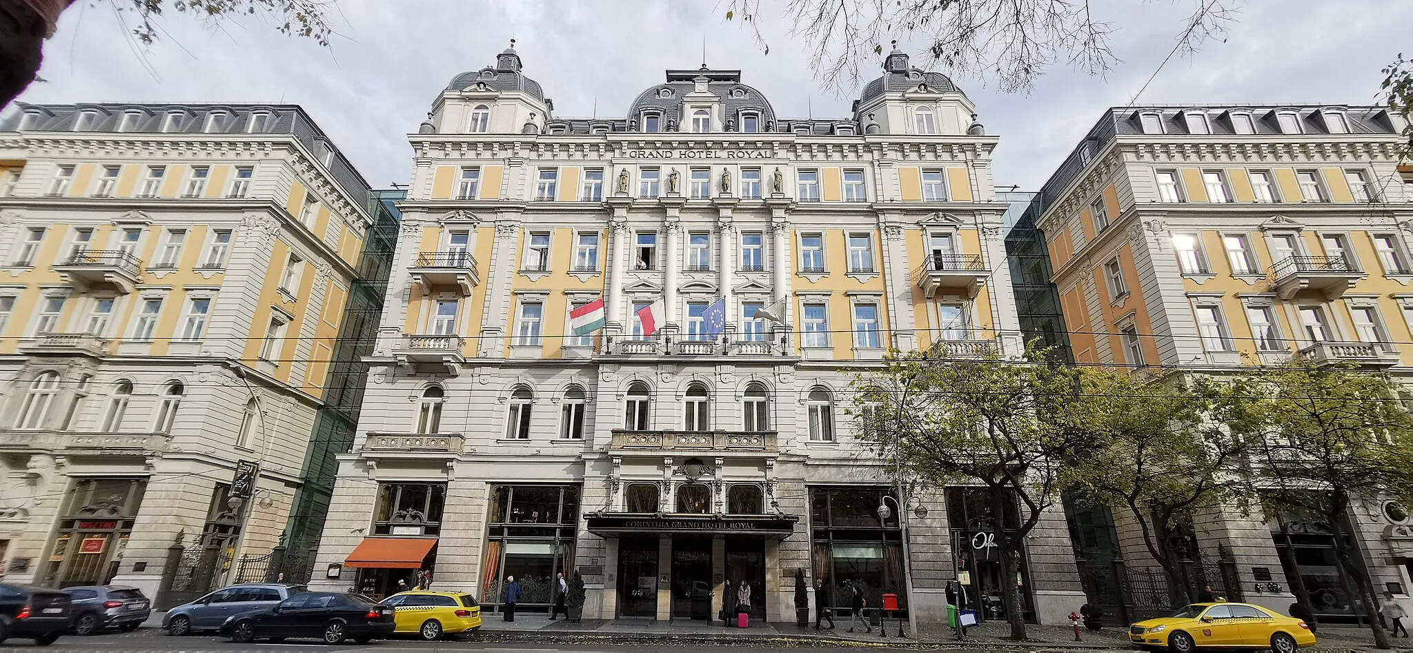 Photo showing: Corinthia Hotel, Budapest, Erzsébet krt. 43-49.