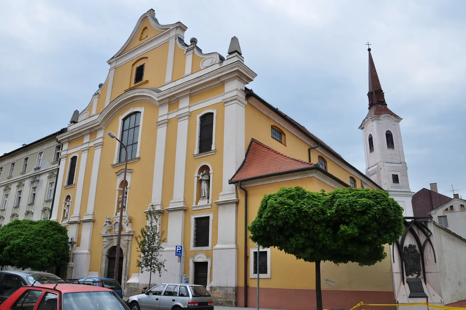 Photo showing: Belvárosi ferences Szent Anna római katolikus templom (Esztergom, Bottyán János utca)