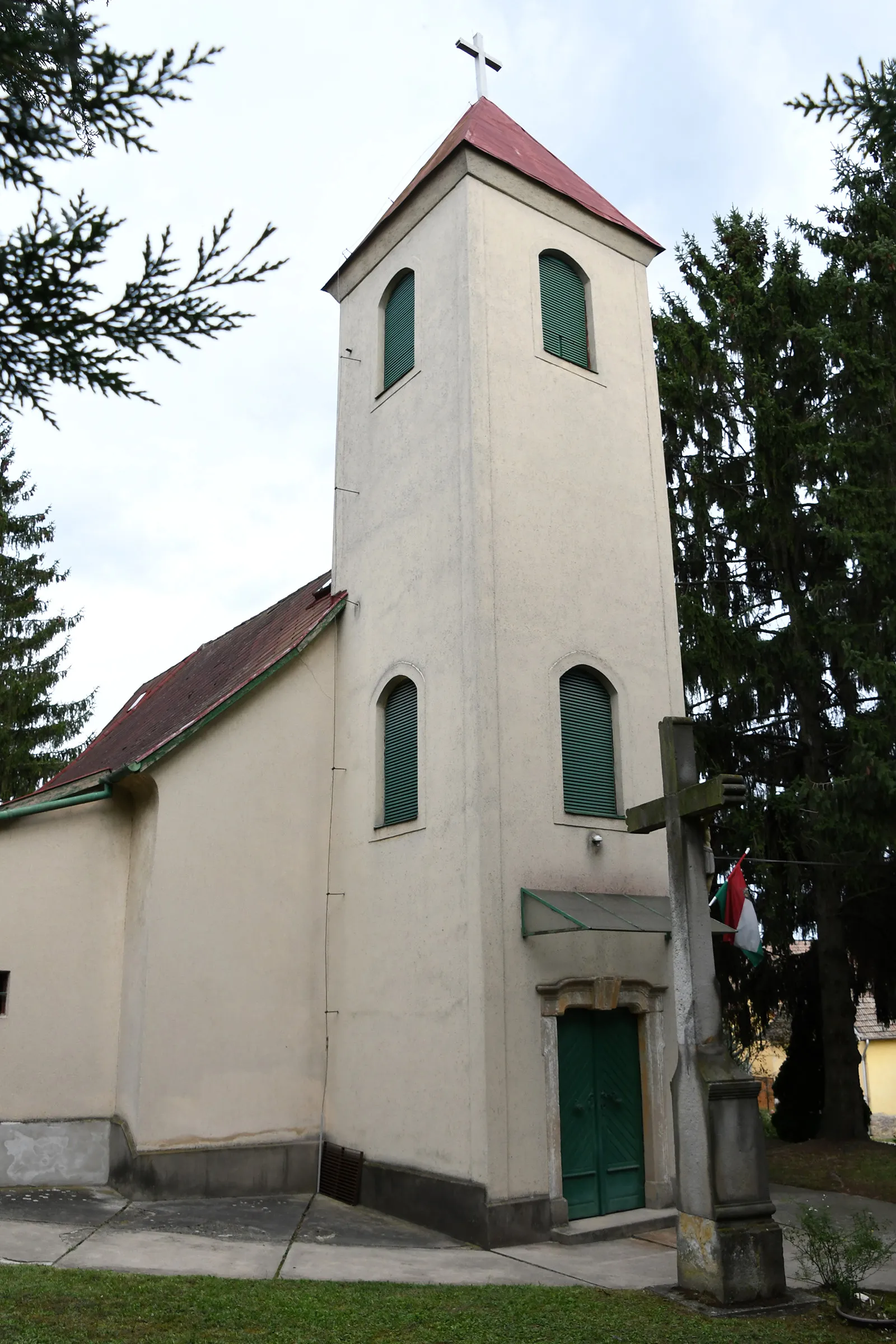 Photo showing: Roman Catholic church in Váckisújfalu