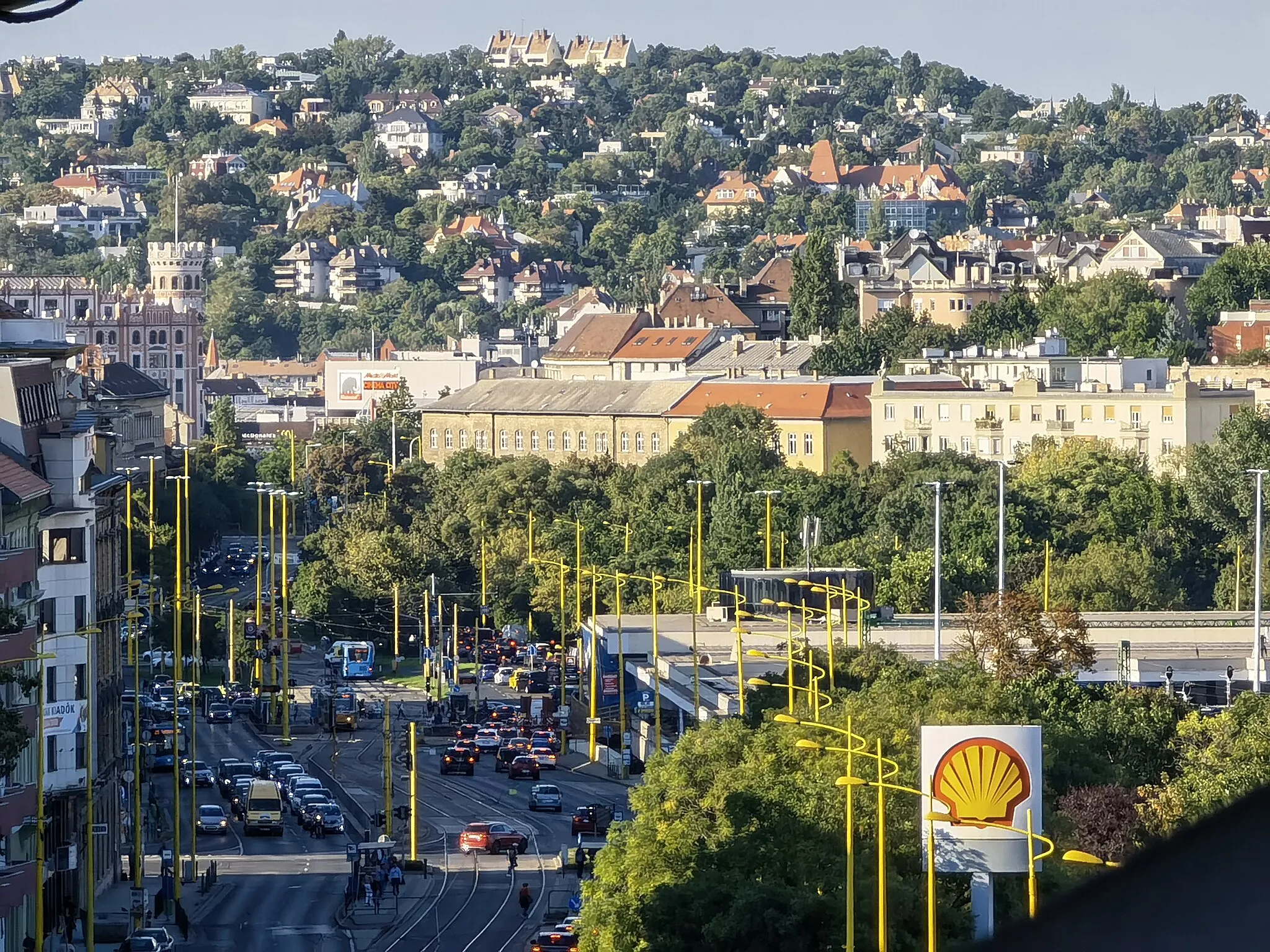 Photo showing: Budapest, Alkotás utca 37, kilátás
