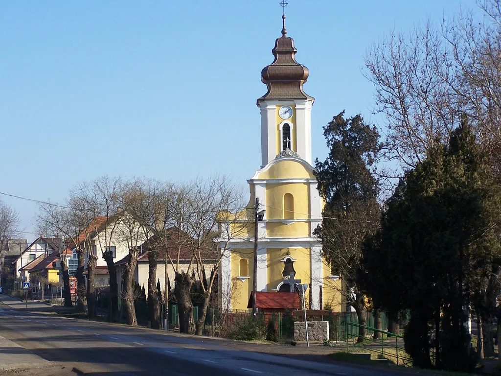 Photo showing: Rózsafüzér Királynője római katolikus templom, Maglód -
Katholische Kirche, Maglód (Ungarn) - 
Catholic Church, Maglód (Hungary) -

Chiesa Cattolica, Maglód (Ungheria)