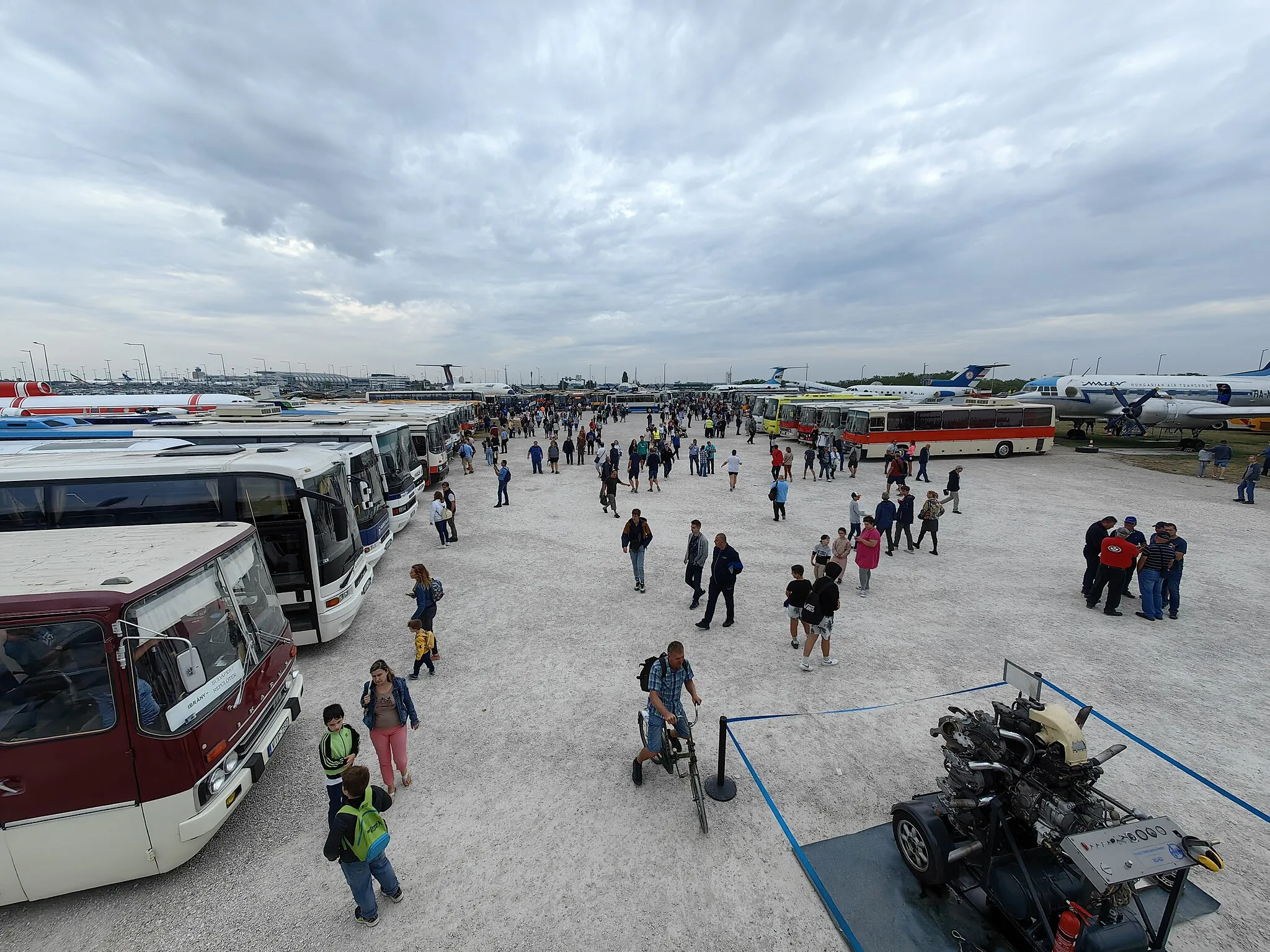 Photo showing: Budapest, Aeropark, 5. Ikarus találkozó