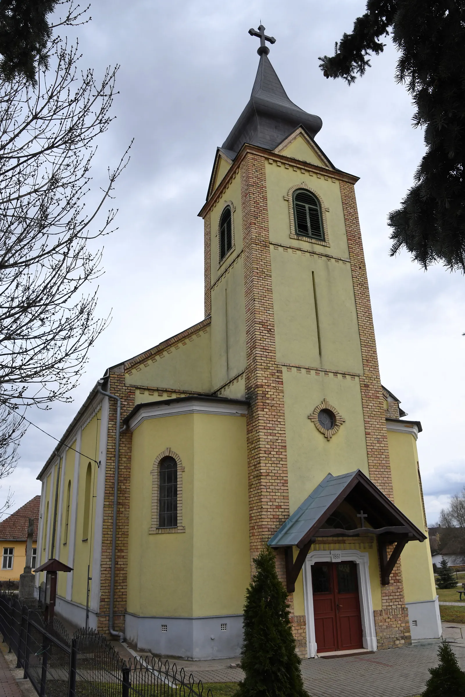 Photo showing: Roman Catholic church in Vácszentlászló, Hungary