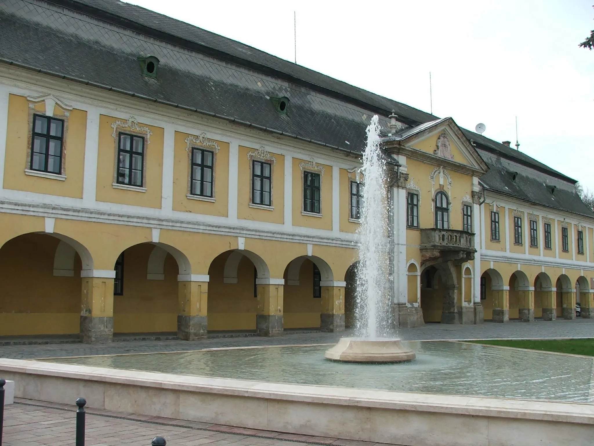 Photo showing: City hall of Esztergom, Hungary